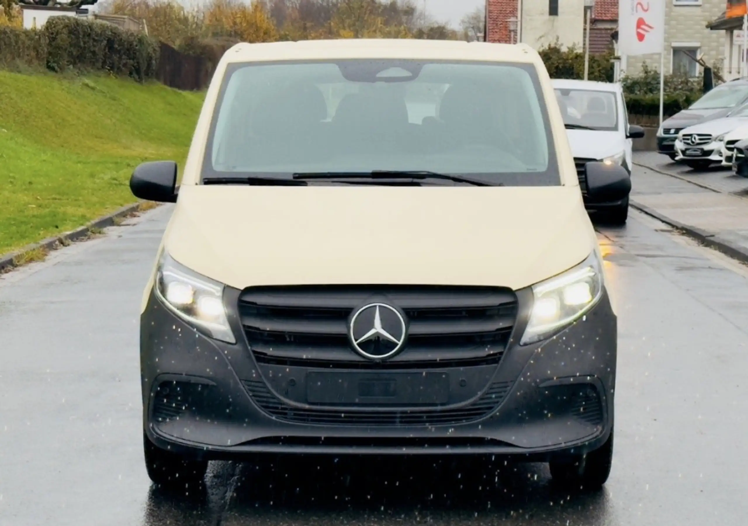 Mercedes-Benz - Vito