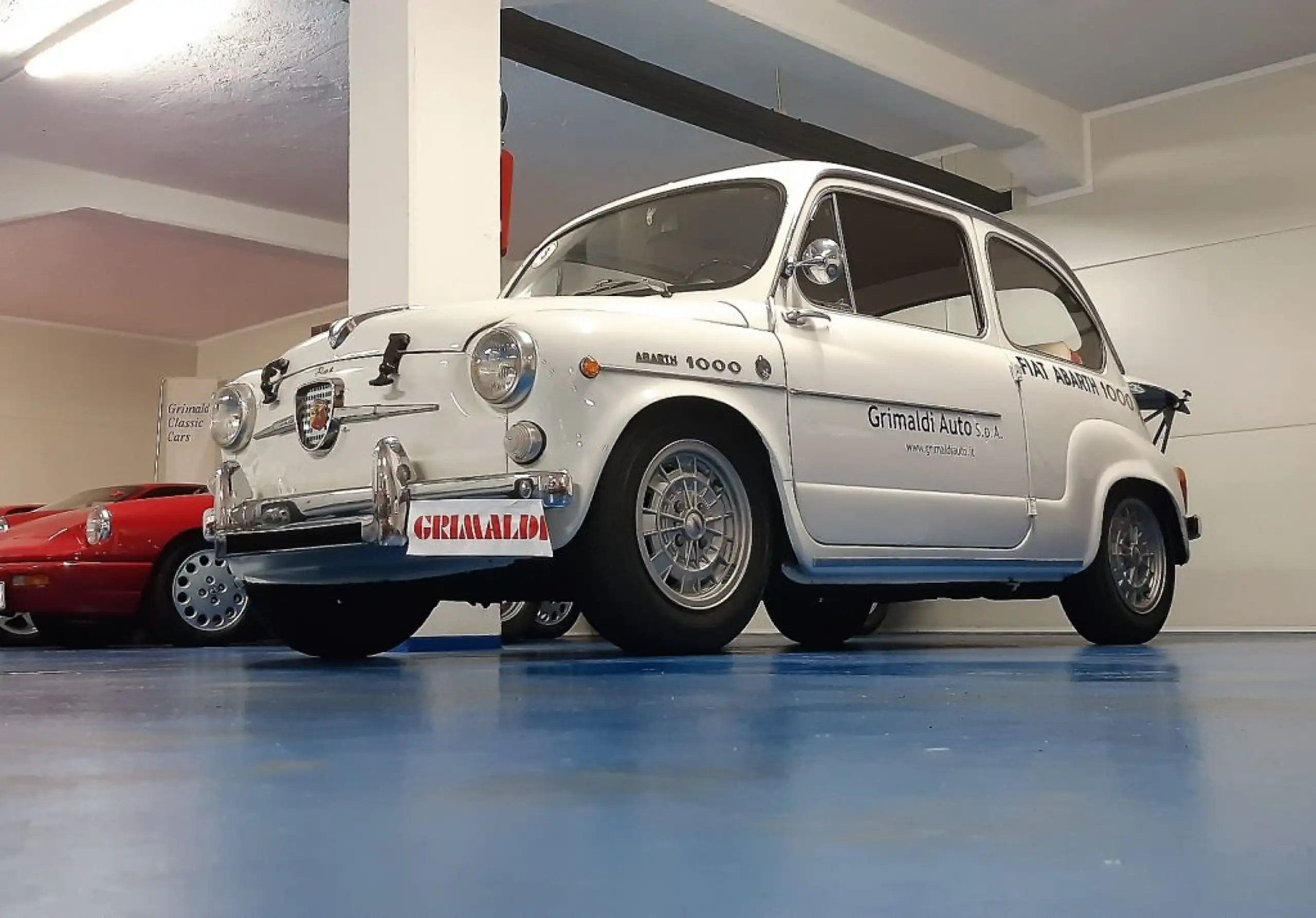 Abarth - 695