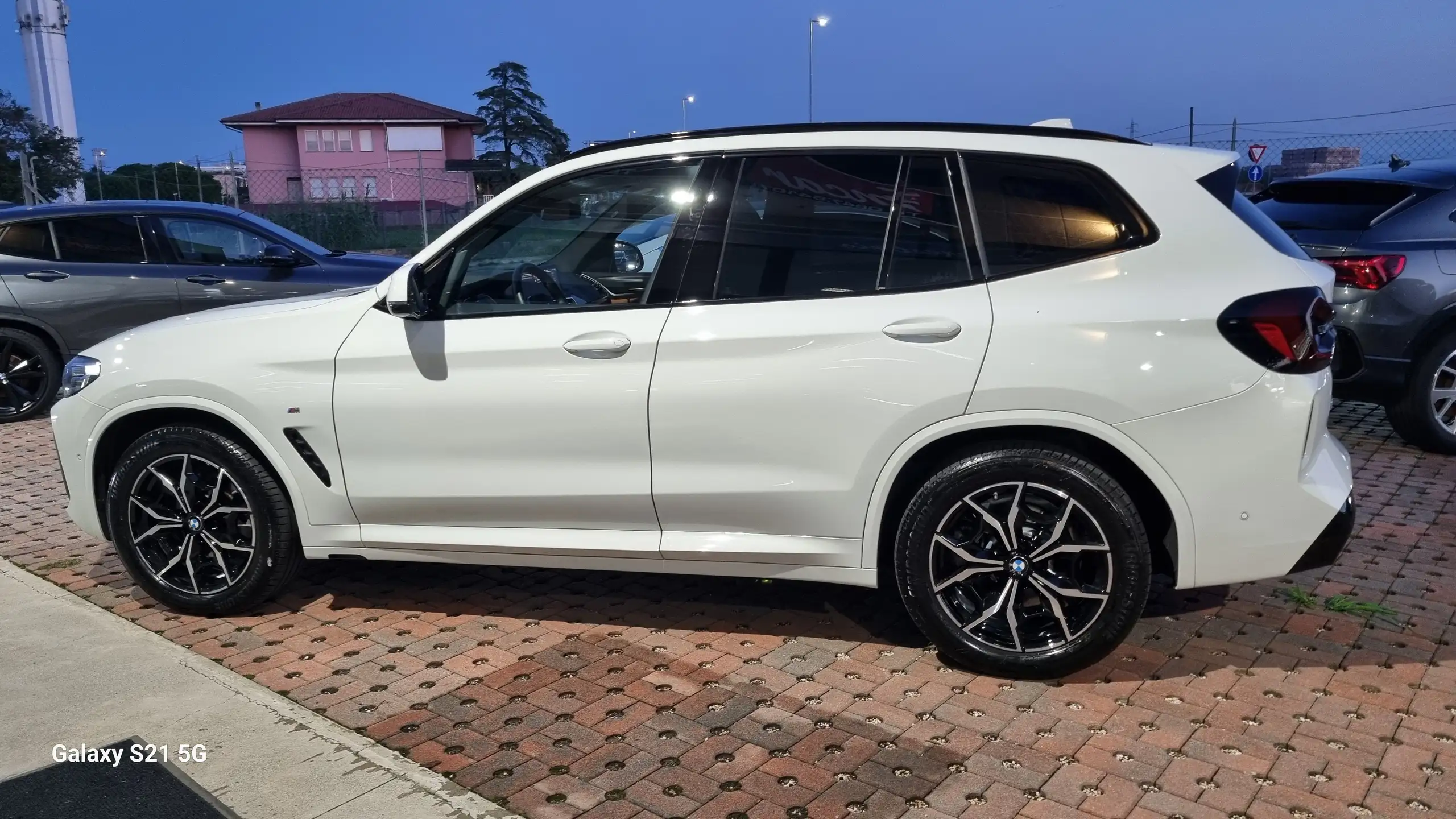 BMW - X3