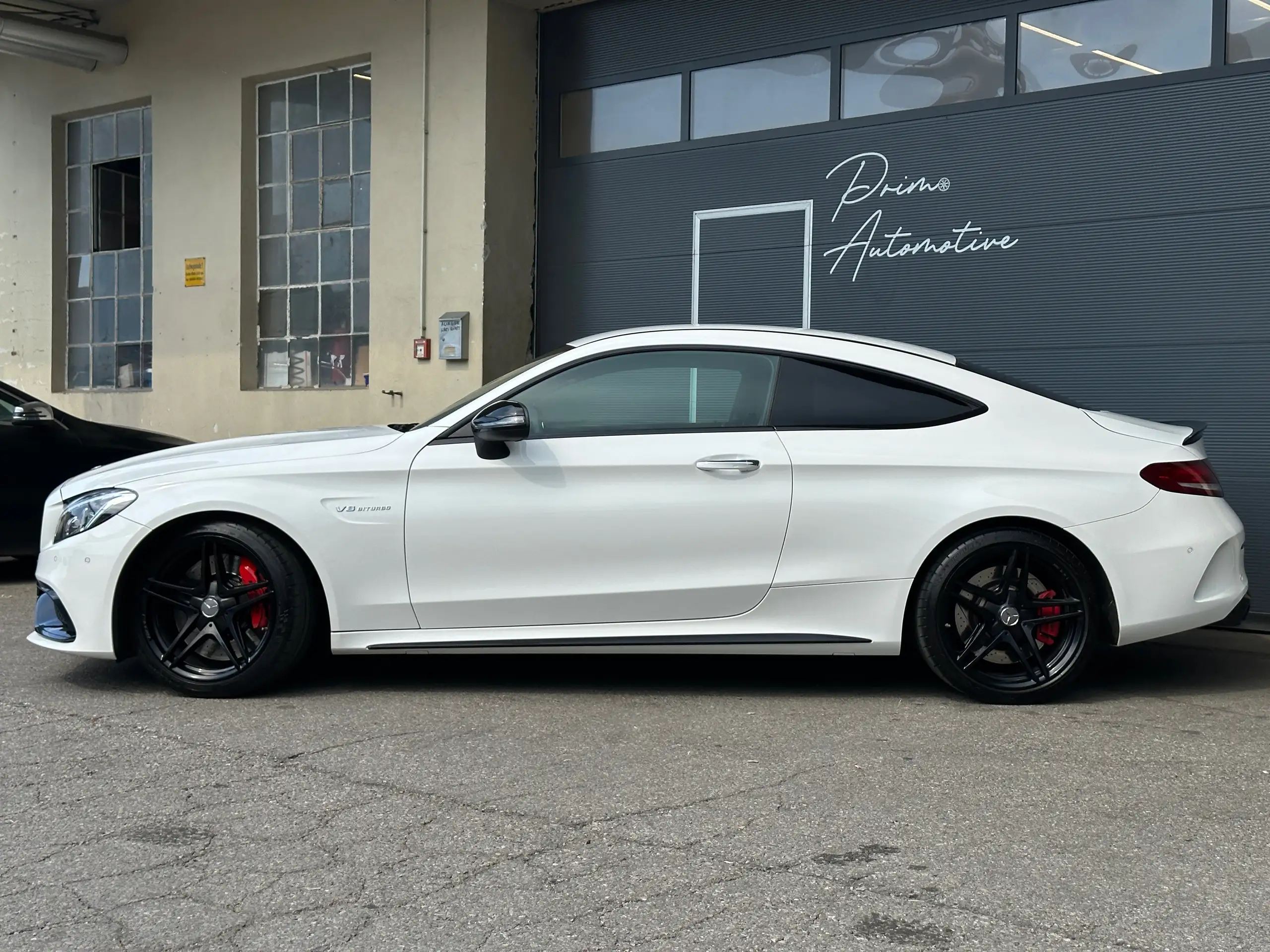 Mercedes-Benz - C 63 AMG