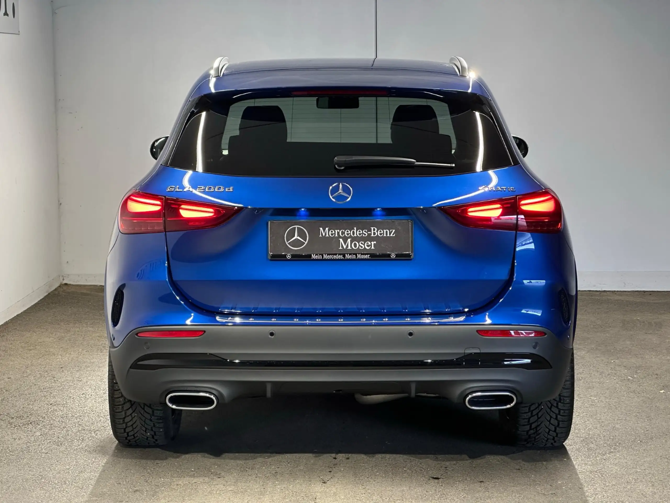 Mercedes-Benz - GLA 200