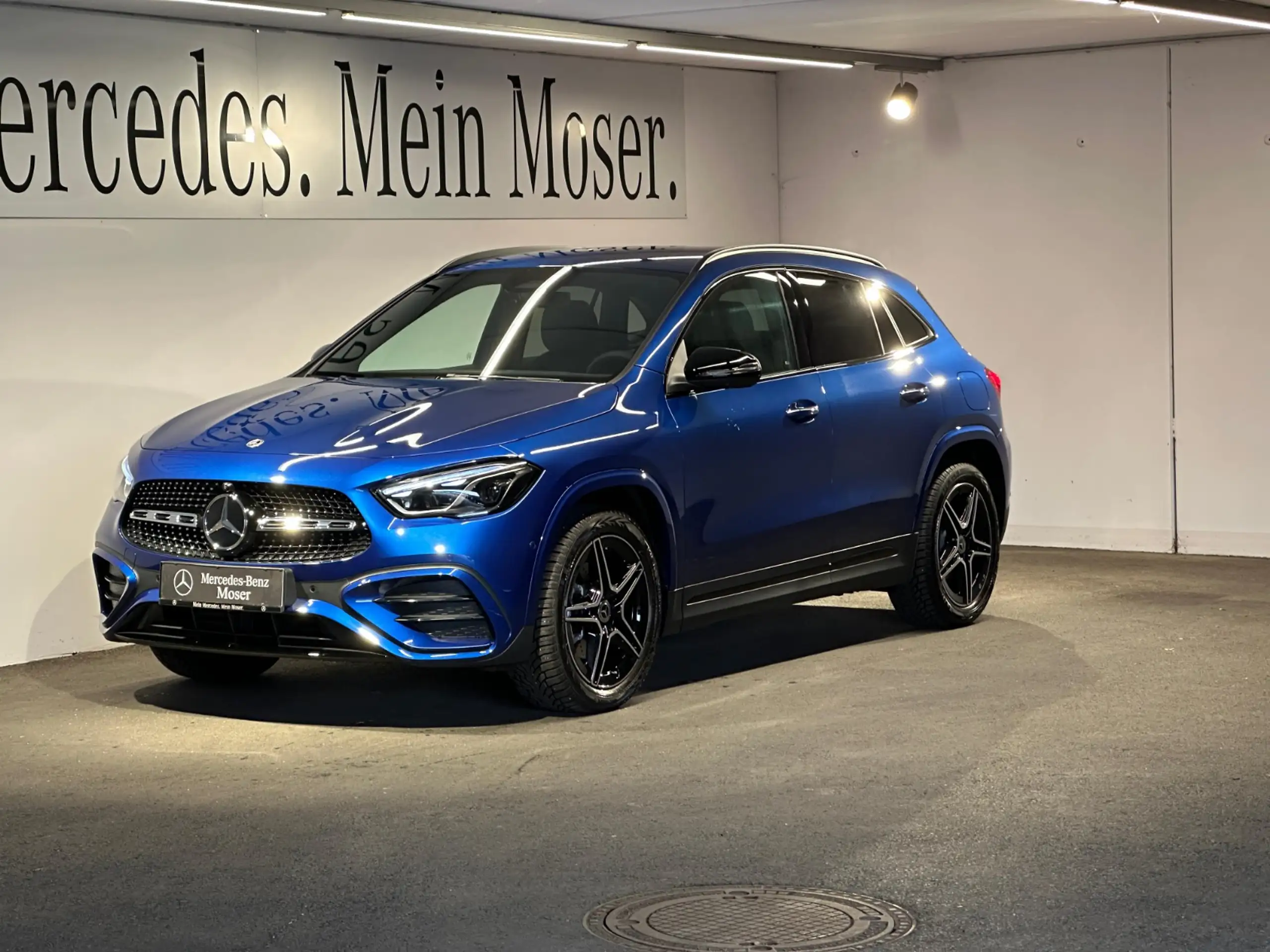 Mercedes-Benz - GLA 200