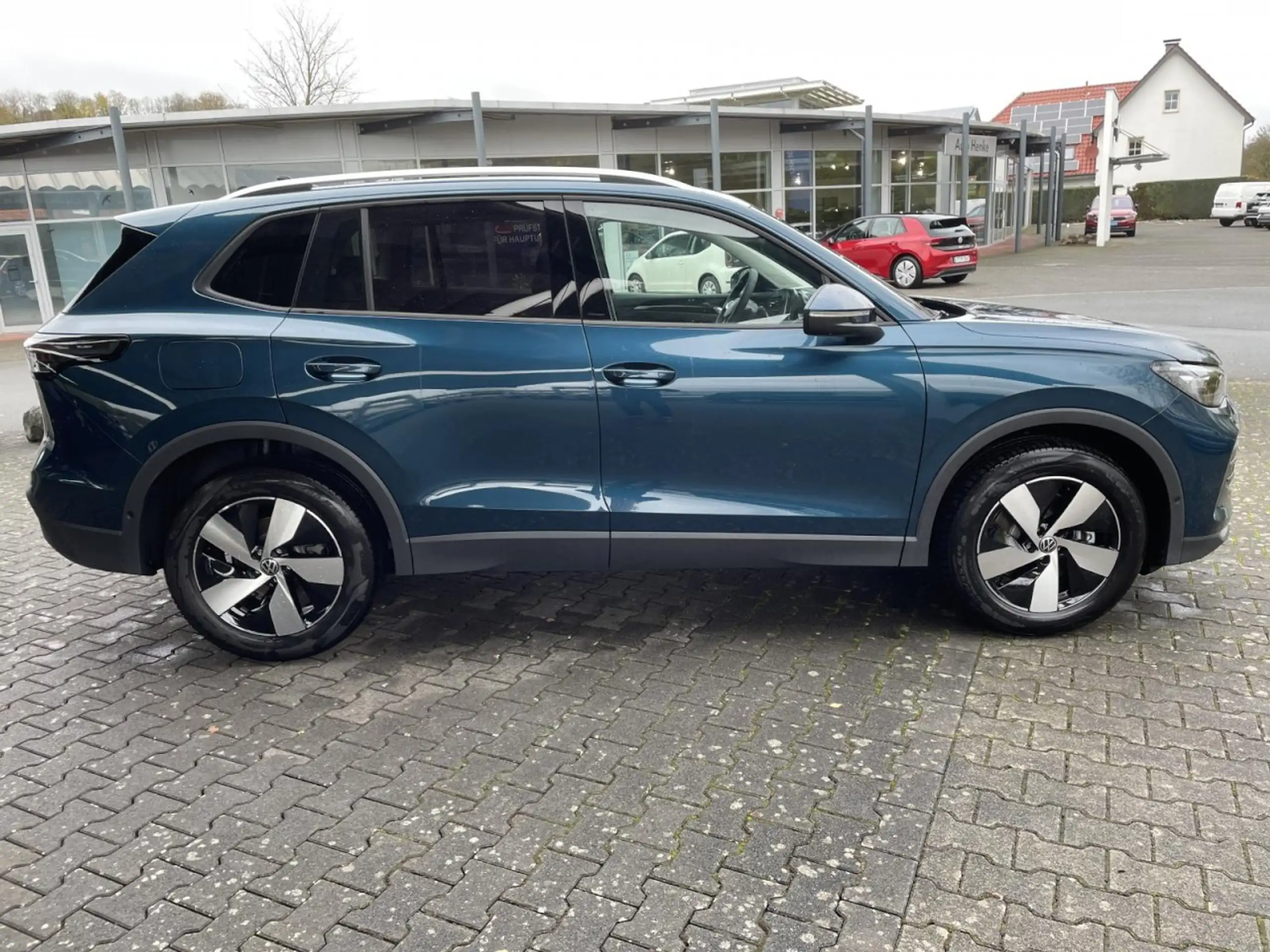 Volkswagen - Tiguan