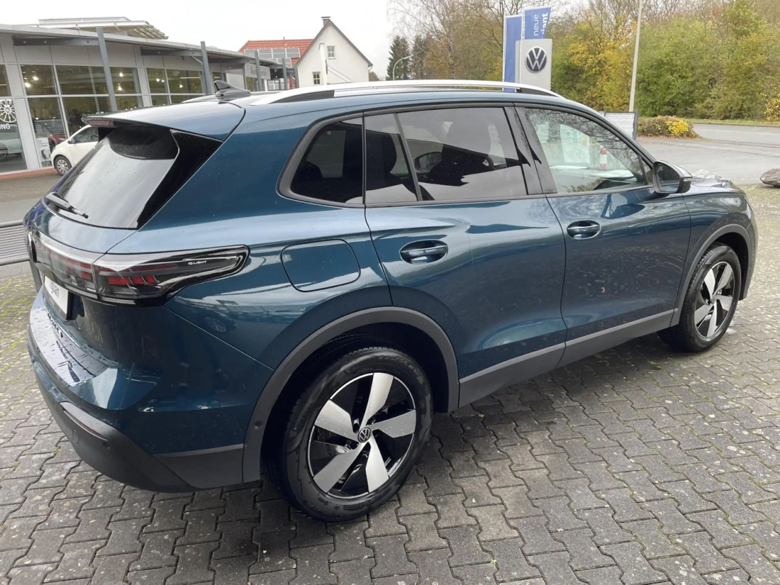 Volkswagen - Tiguan