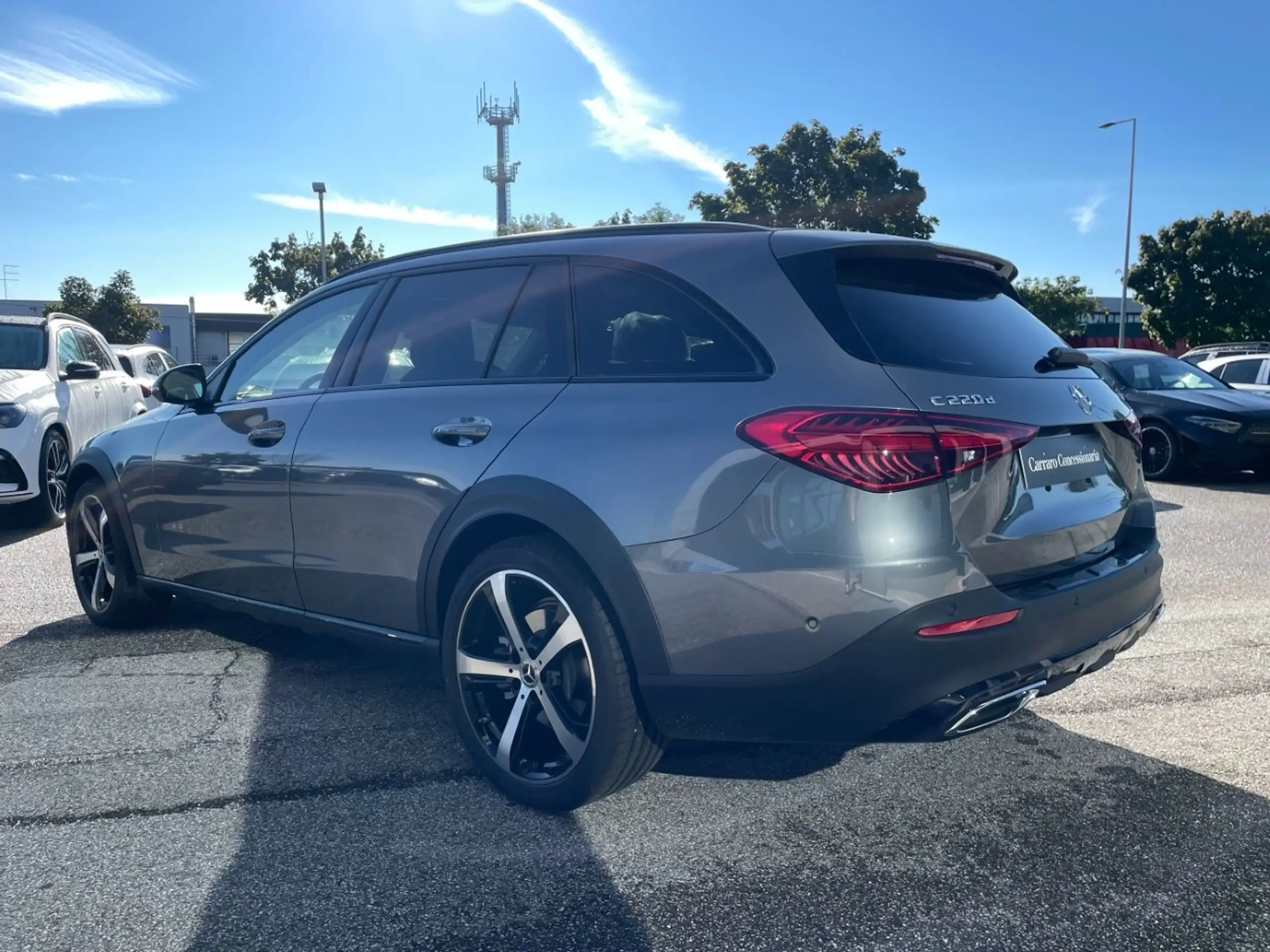 Mercedes-Benz - C 220