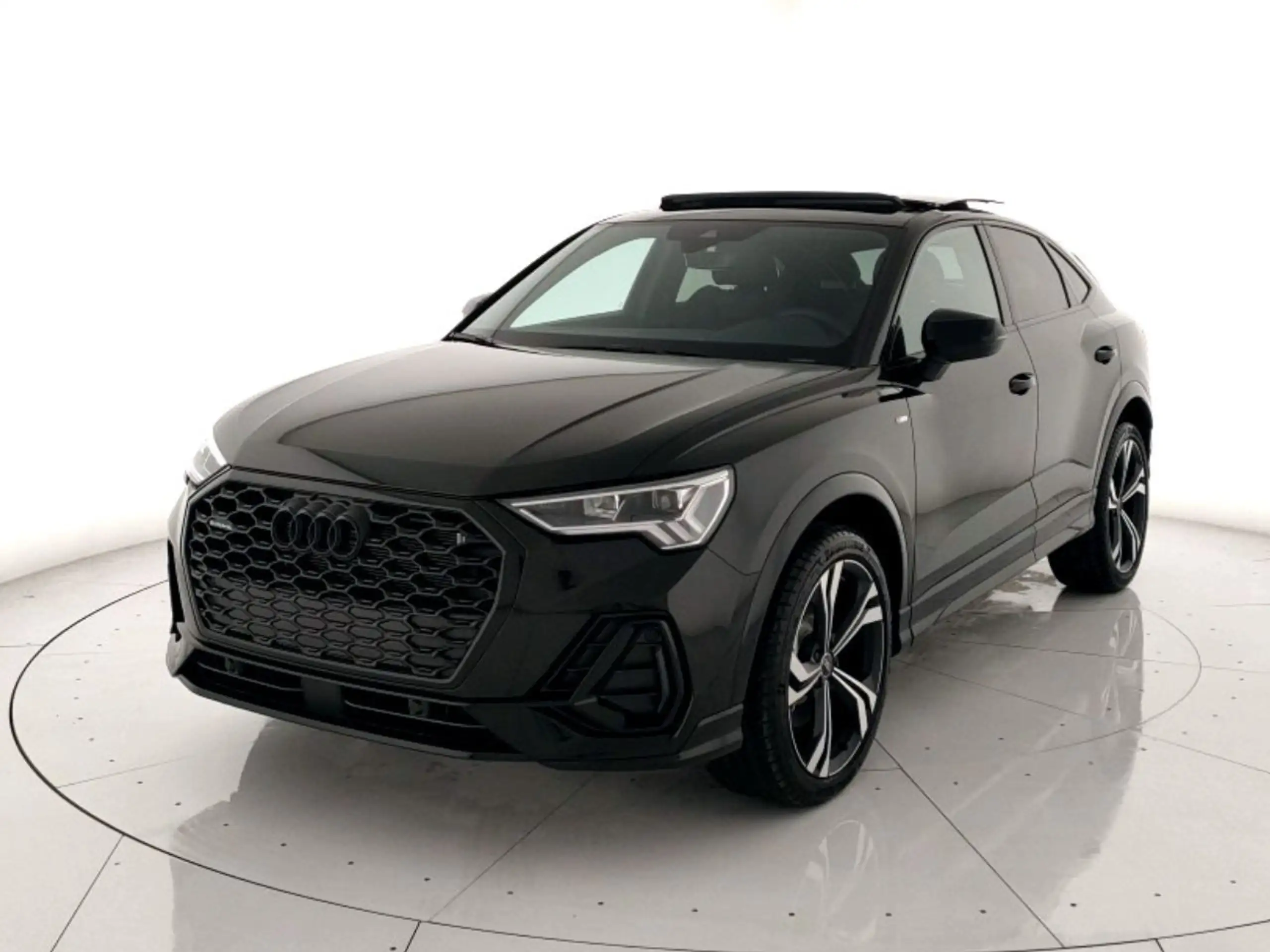 Audi - Q3