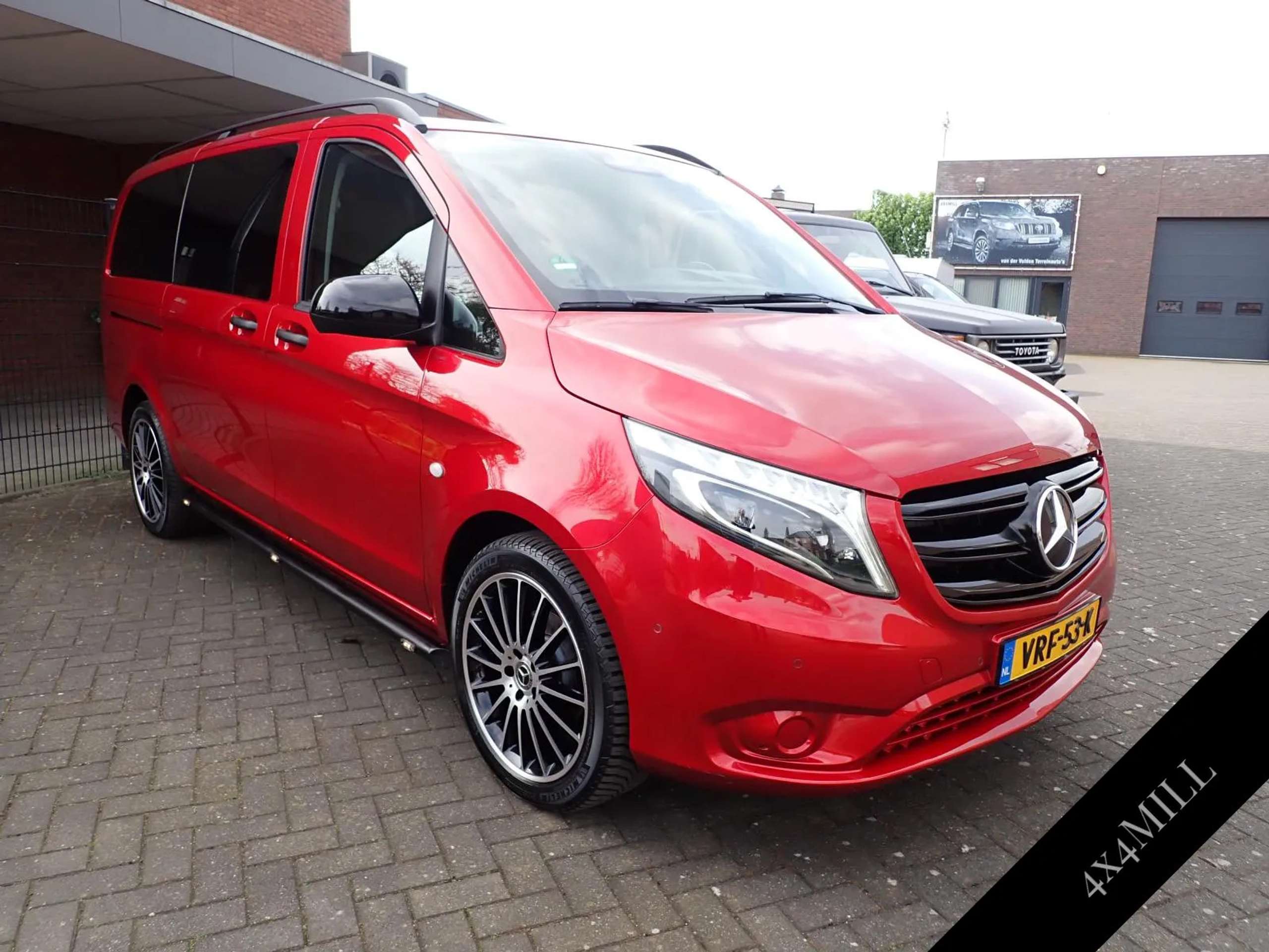 Mercedes-Benz - Vito