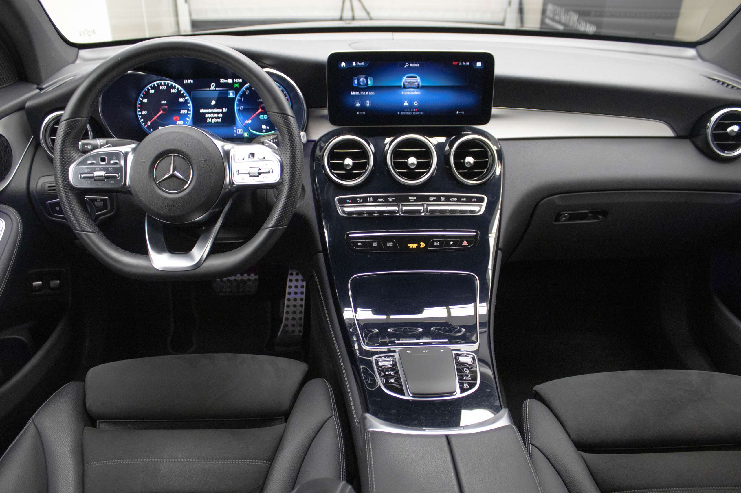 Mercedes-Benz - GLC 300