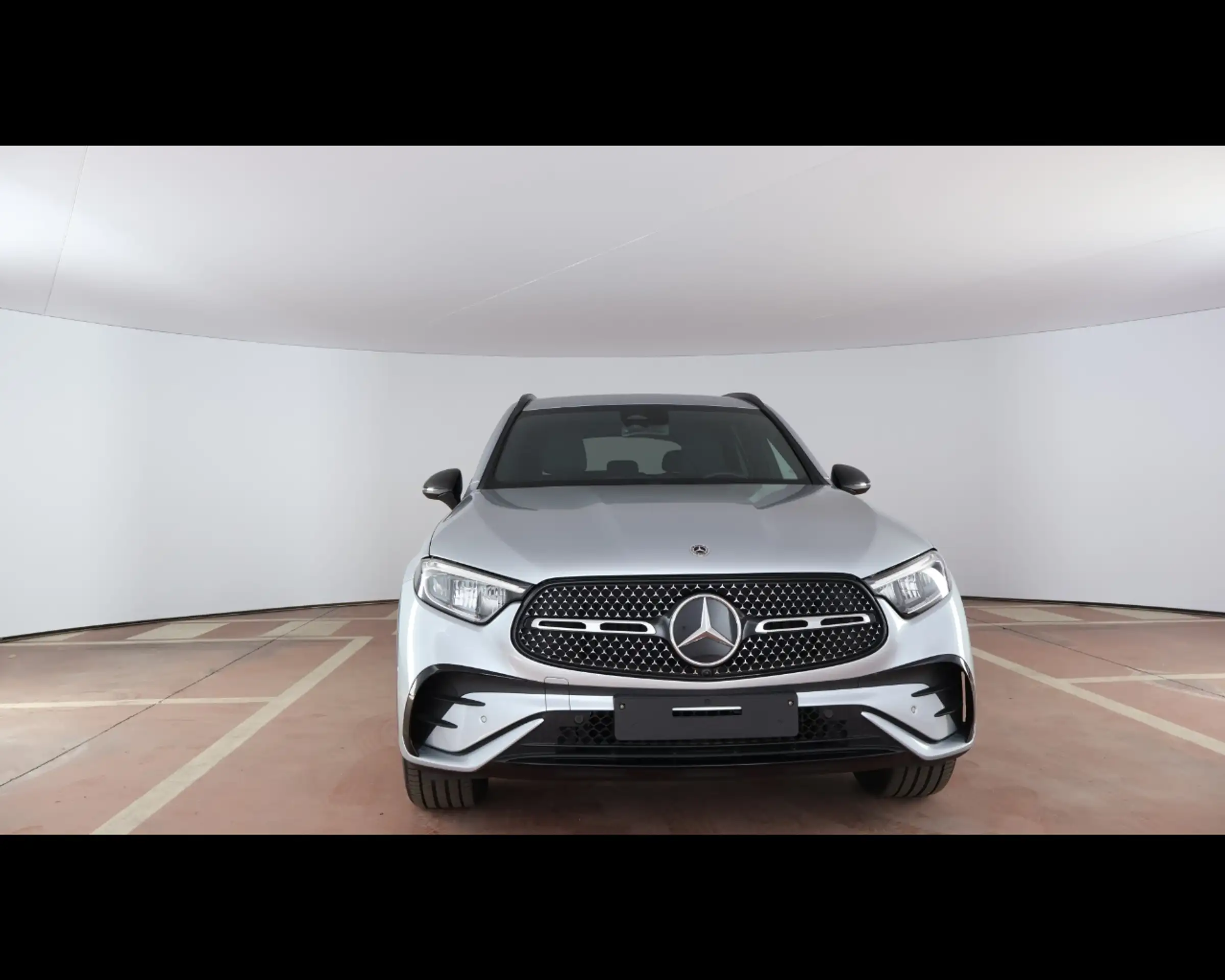 Mercedes-Benz - GLC 220