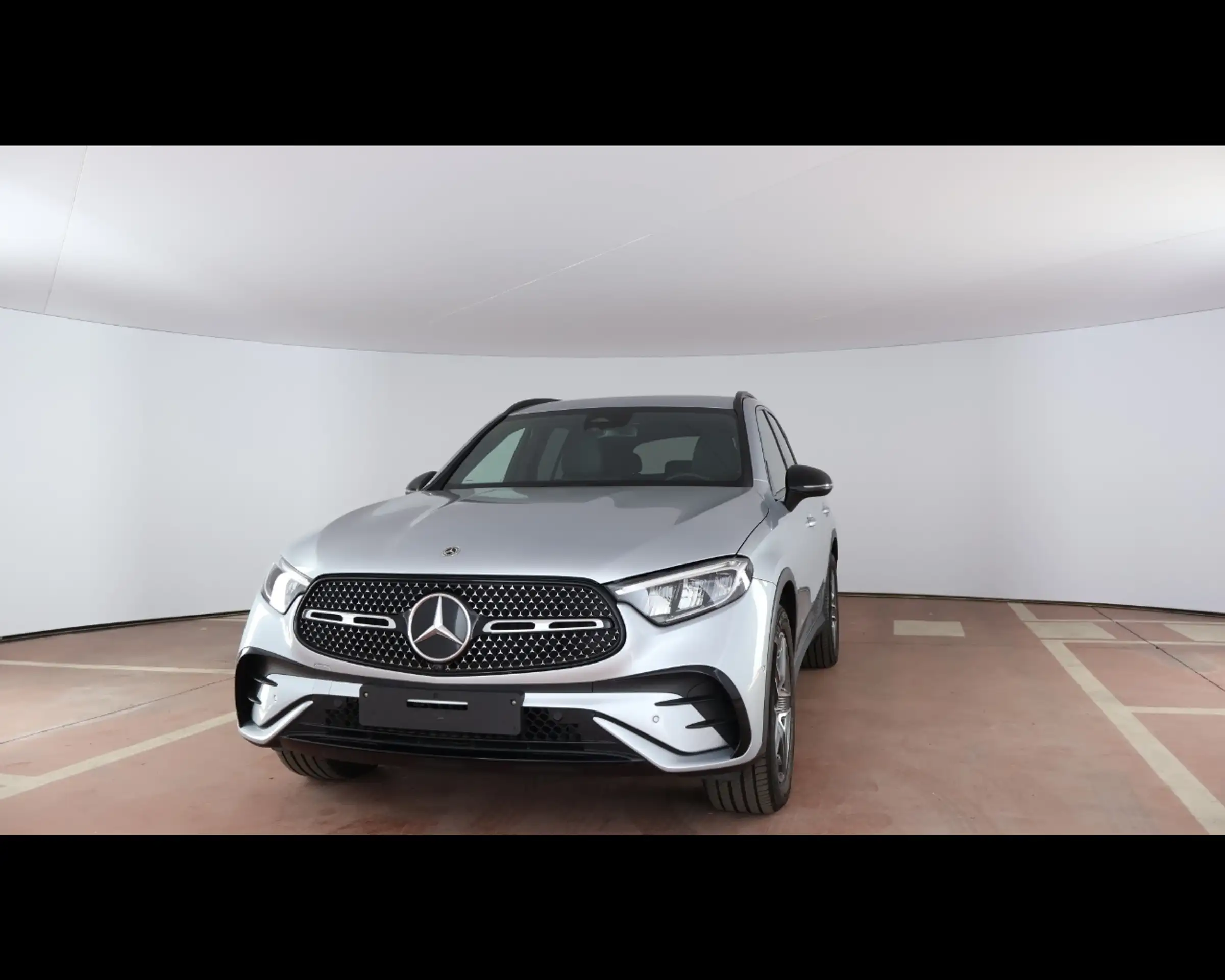 Mercedes-Benz - GLC 220