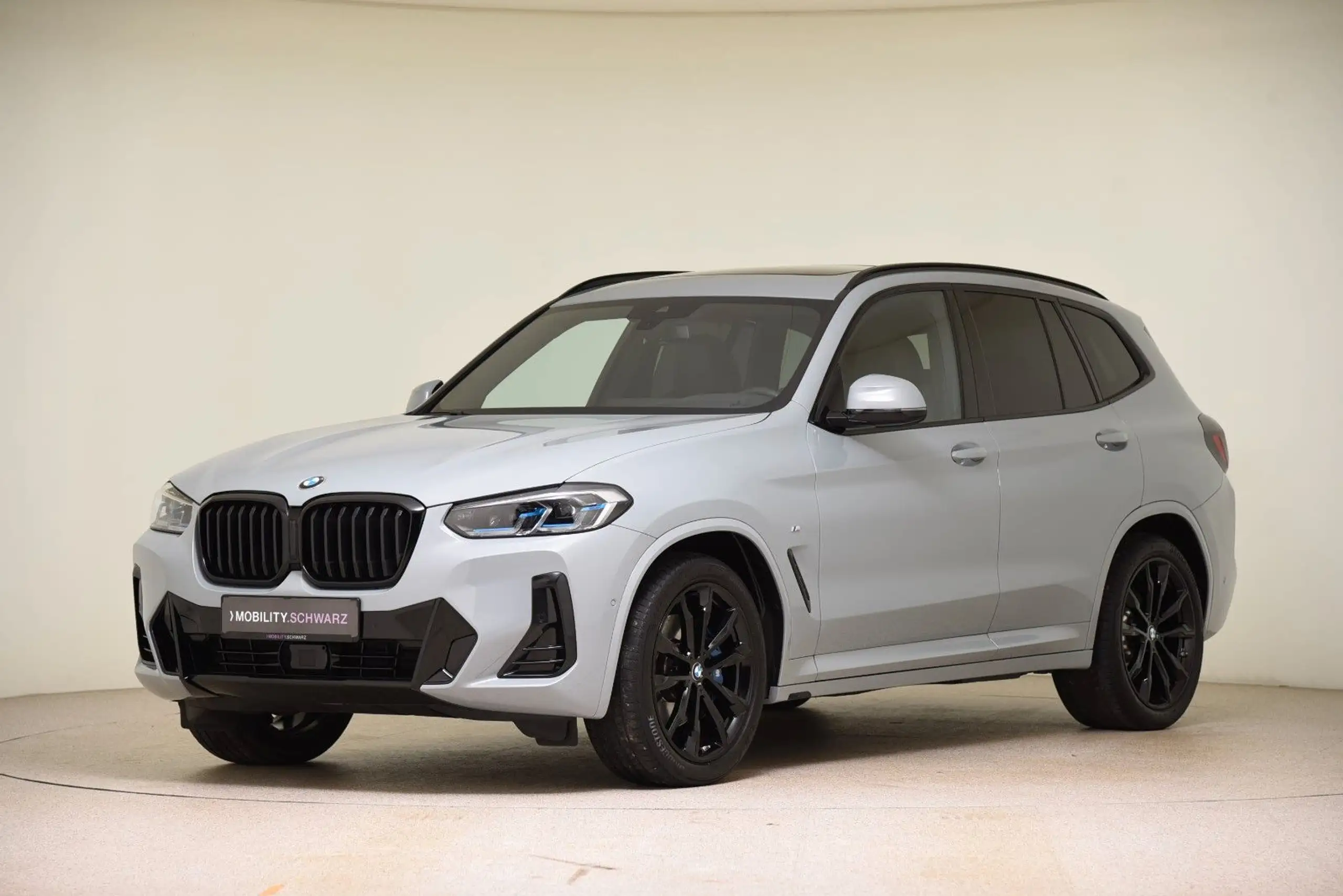 BMW - X3