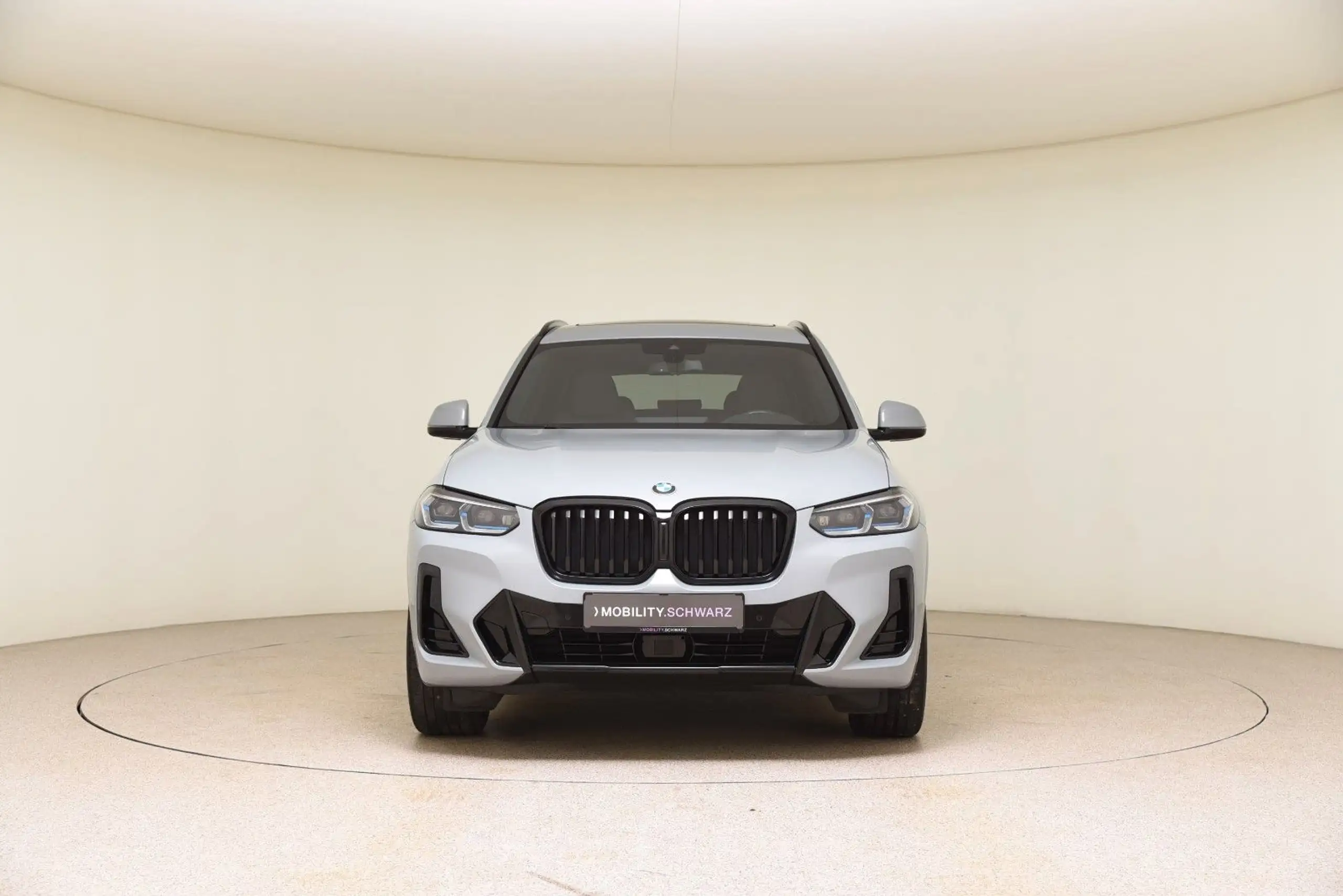 BMW - X3