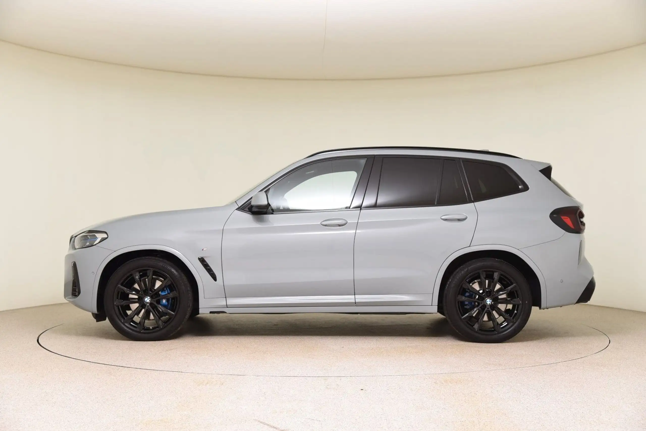 BMW - X3