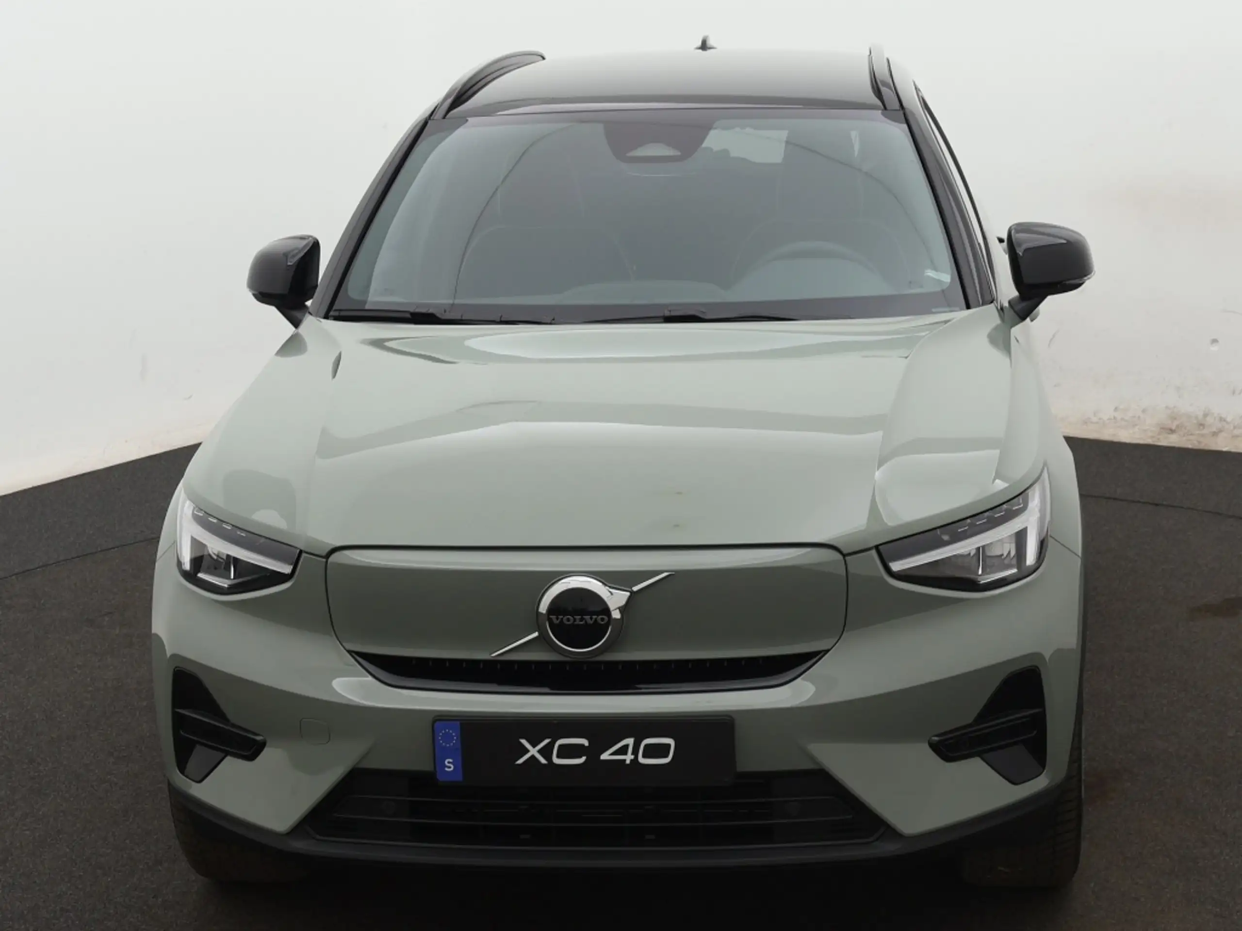 Volvo - XC40