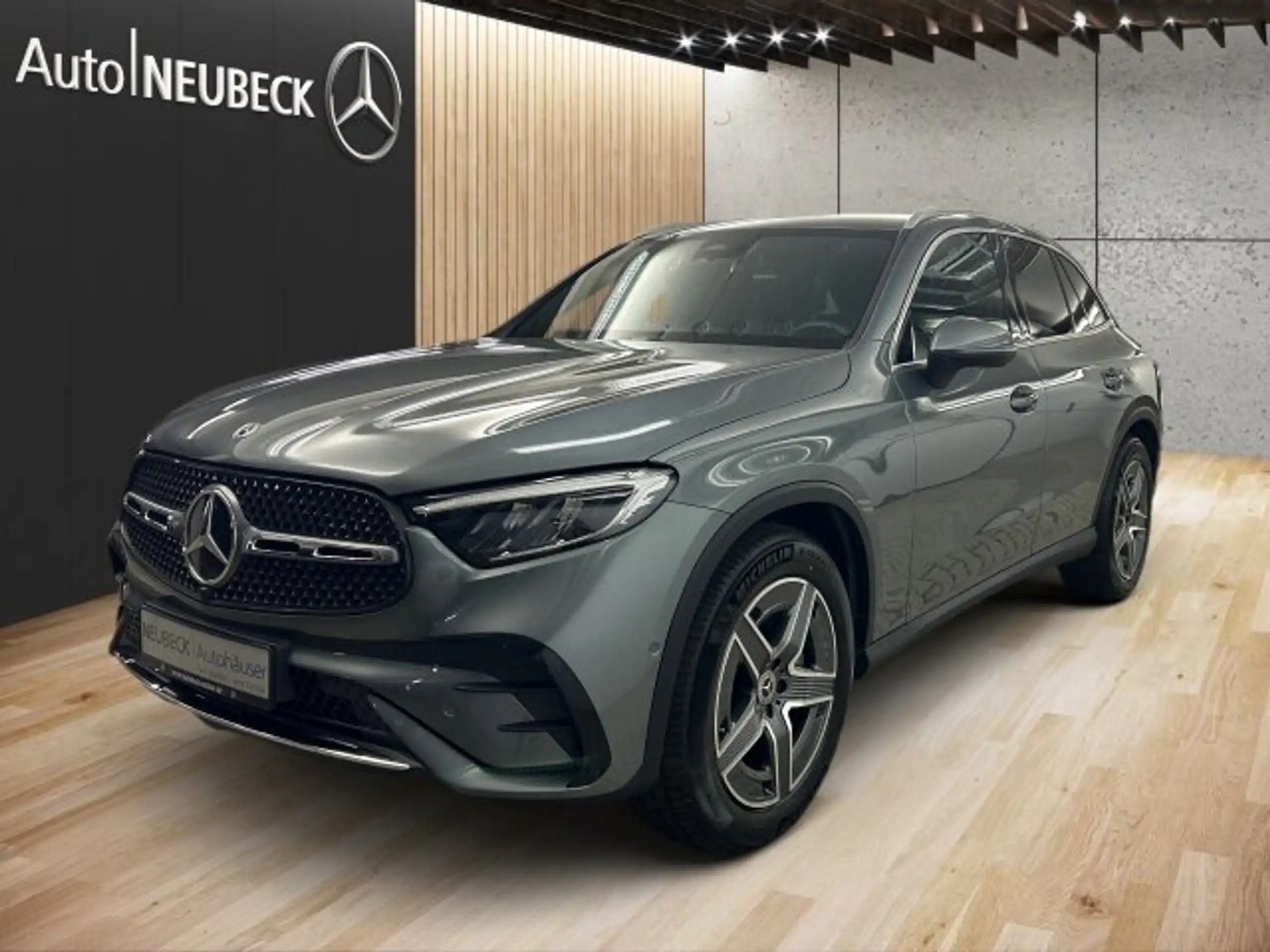 Mercedes-Benz - GLC 300