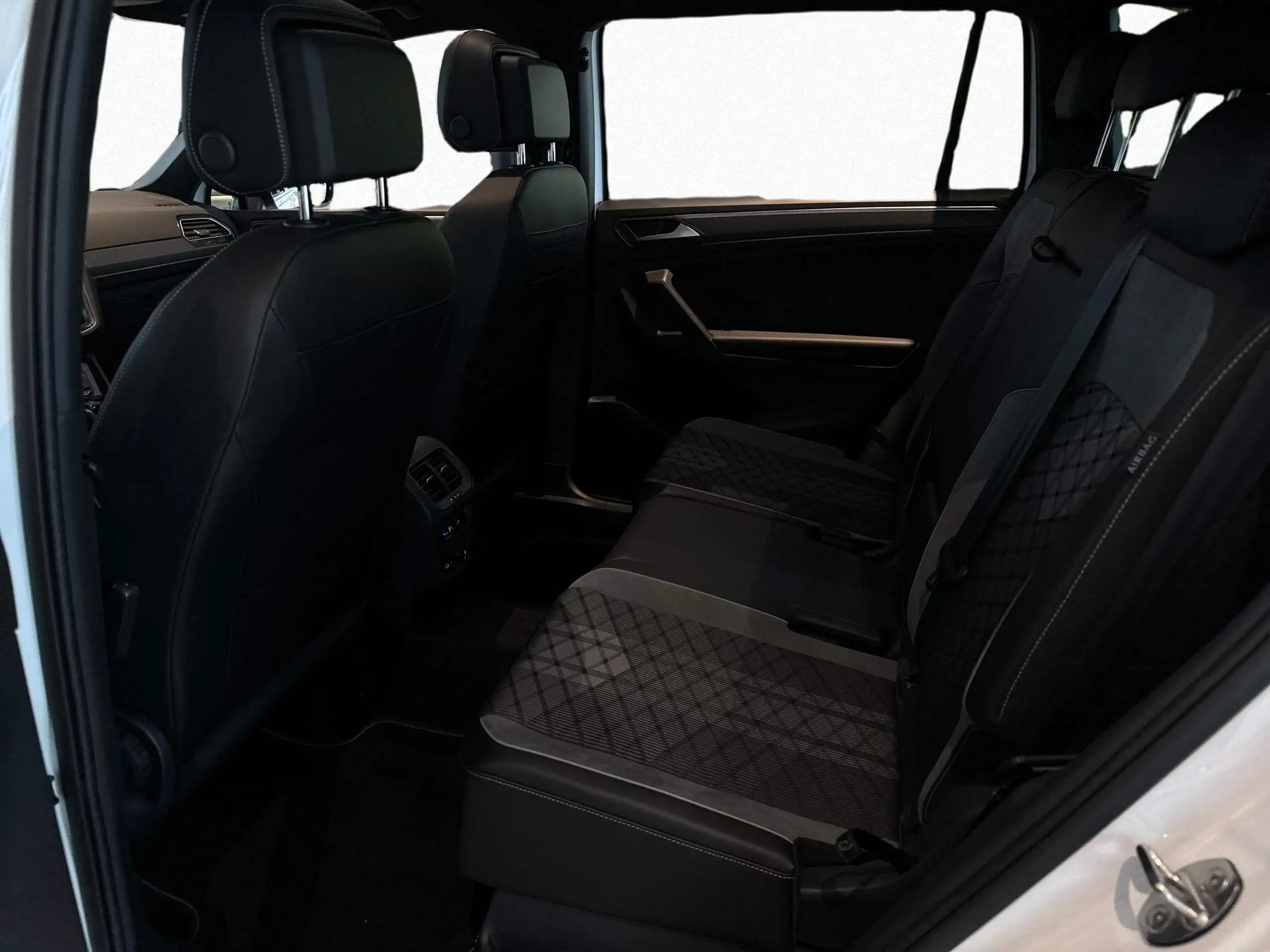 Volkswagen - Tiguan Allspace