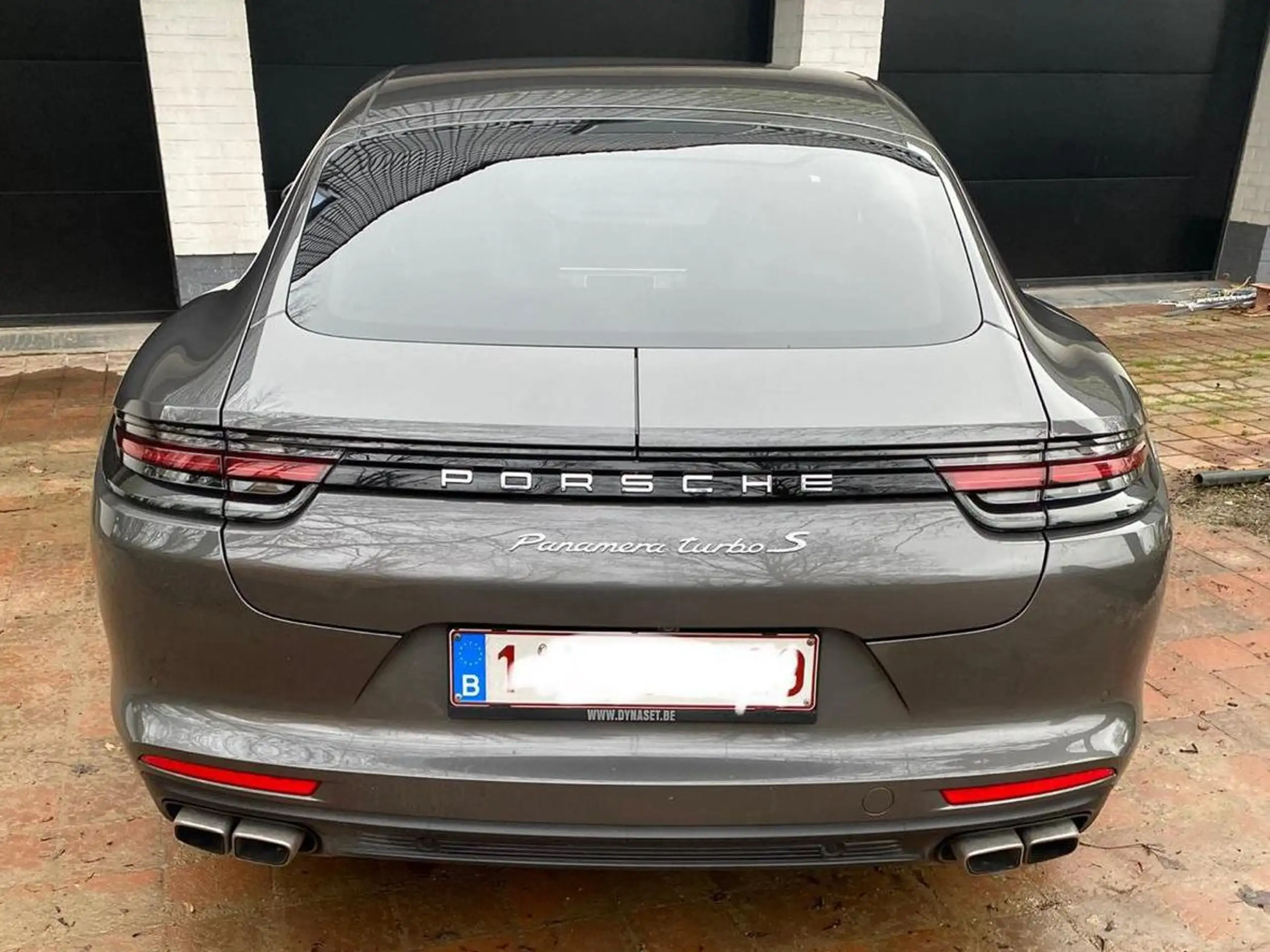 Porsche - Panamera