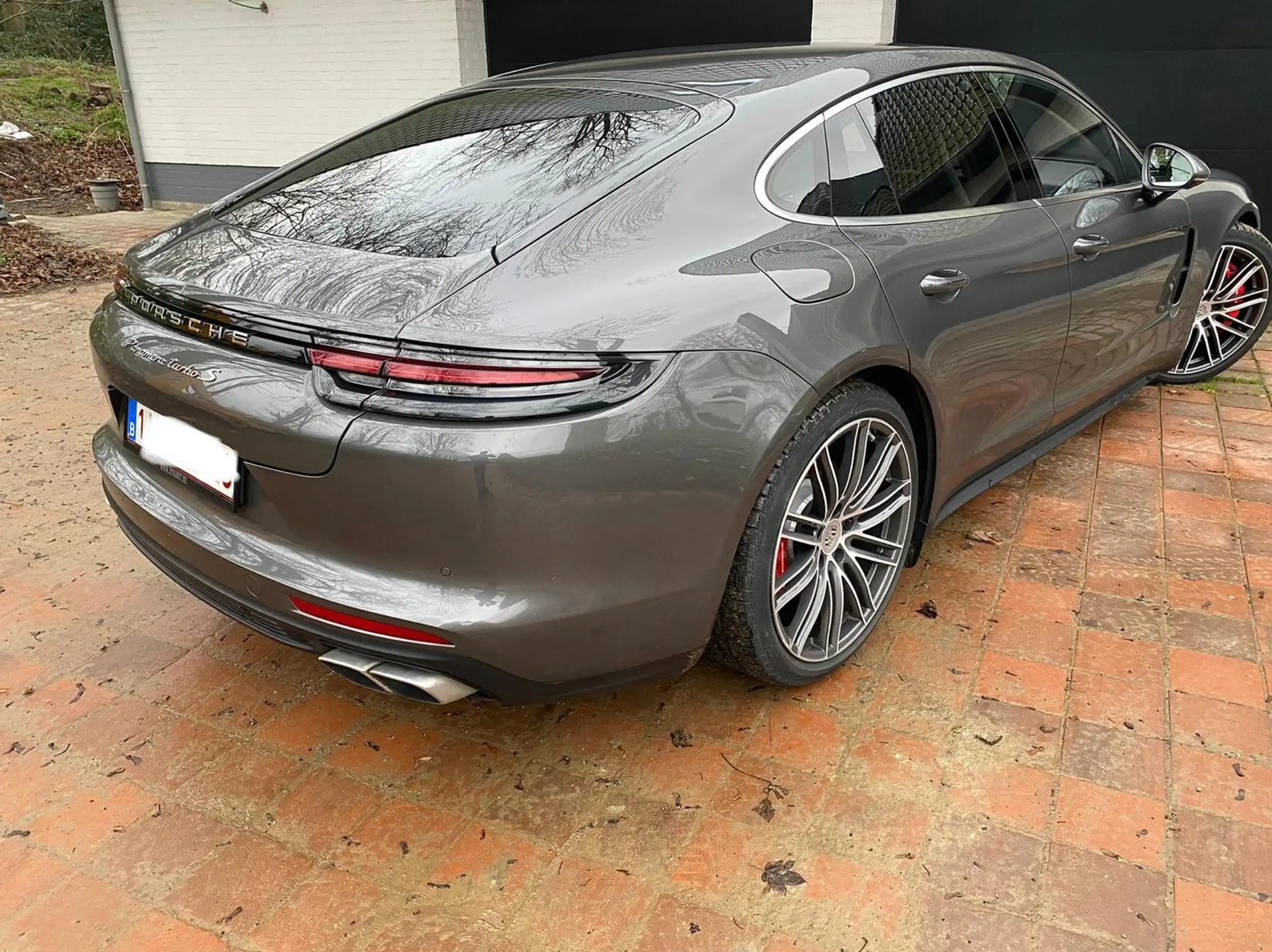 Porsche - Panamera