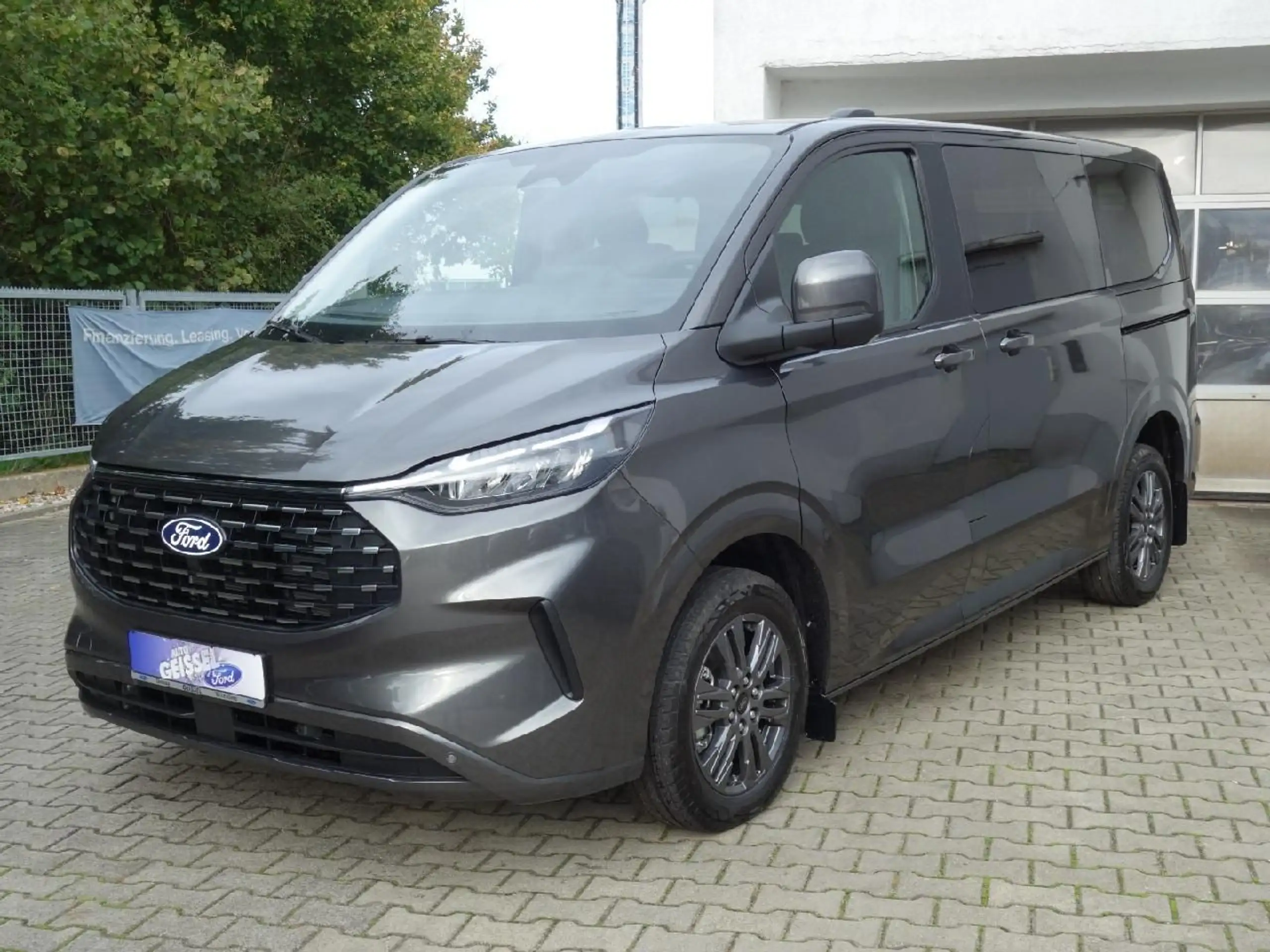 Ford Tourneo Custom 2024