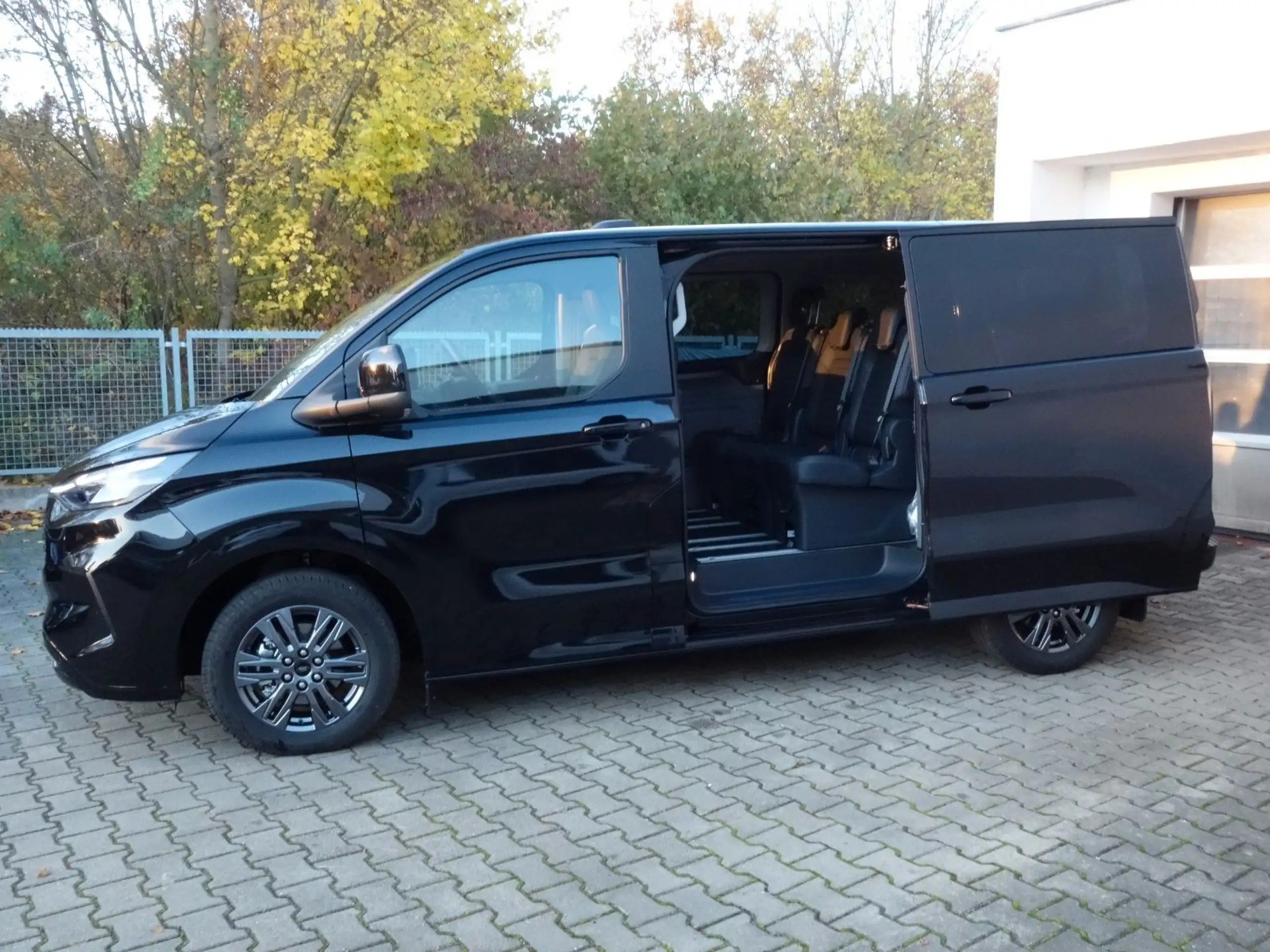 Ford - Tourneo Custom