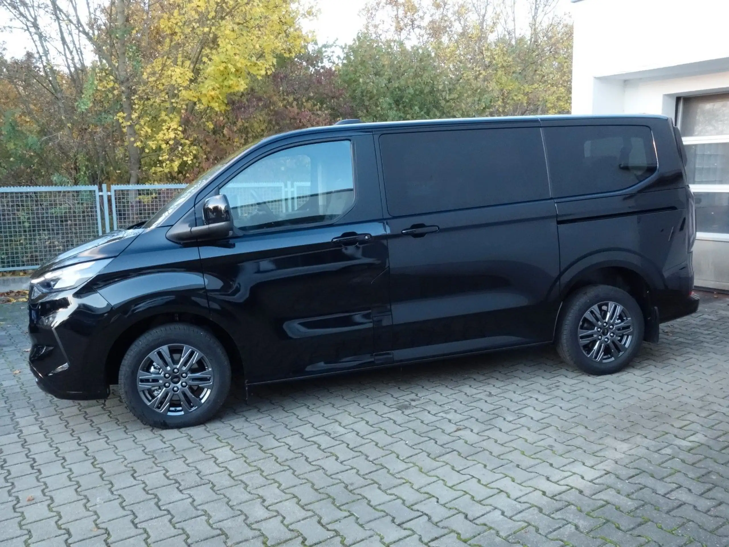 Ford - Tourneo Custom