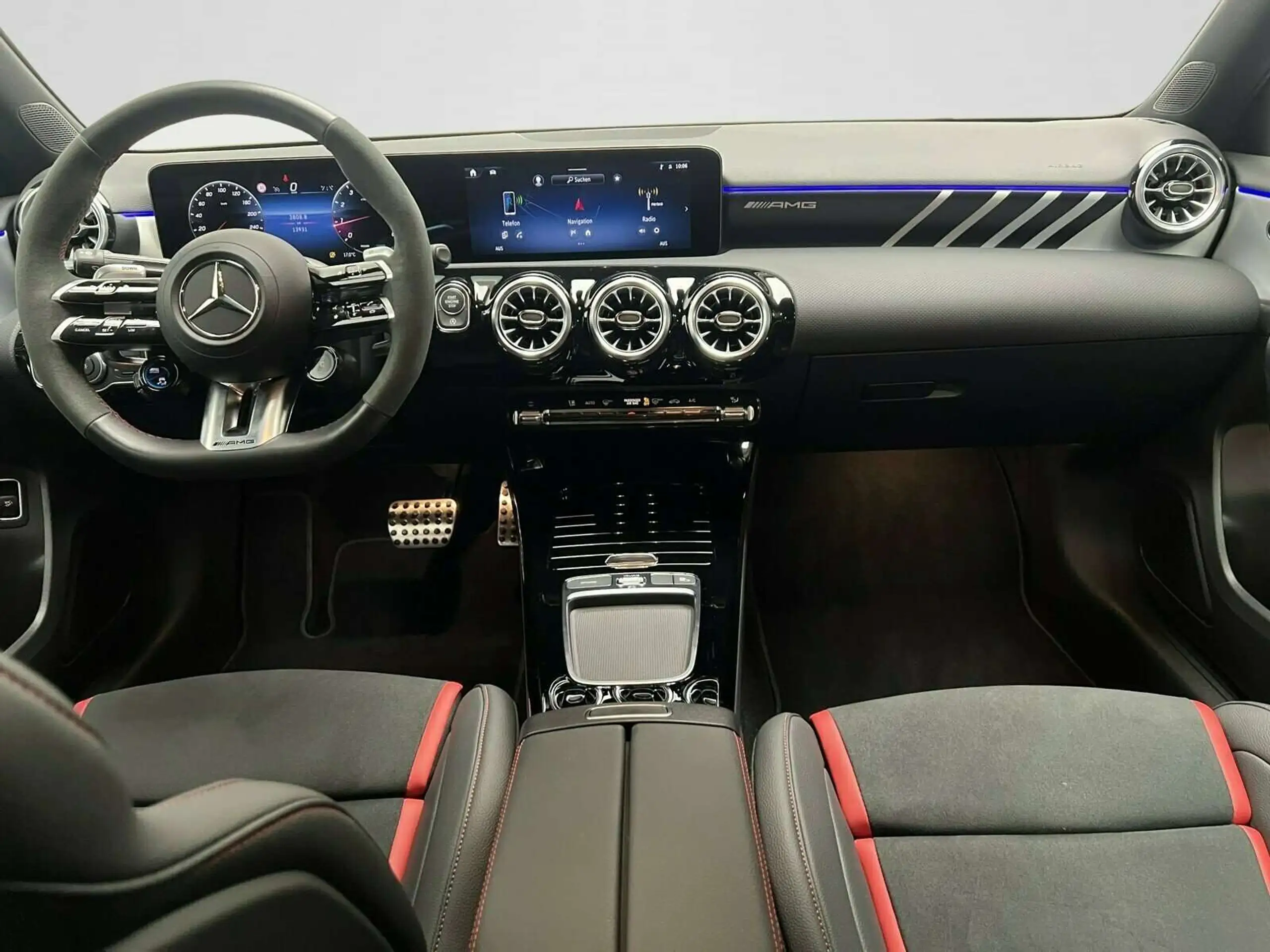 Mercedes-Benz - A 35 AMG