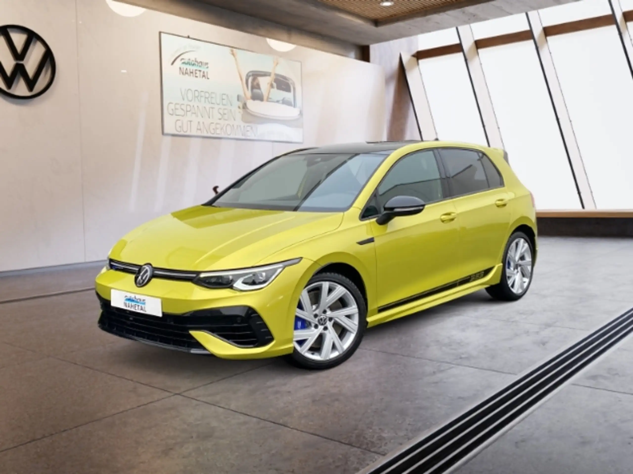 Volkswagen - Golf R