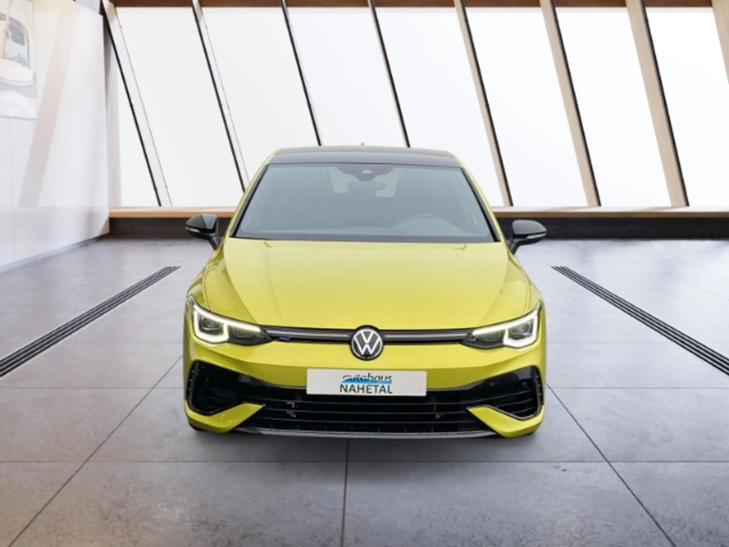 Volkswagen - Golf R