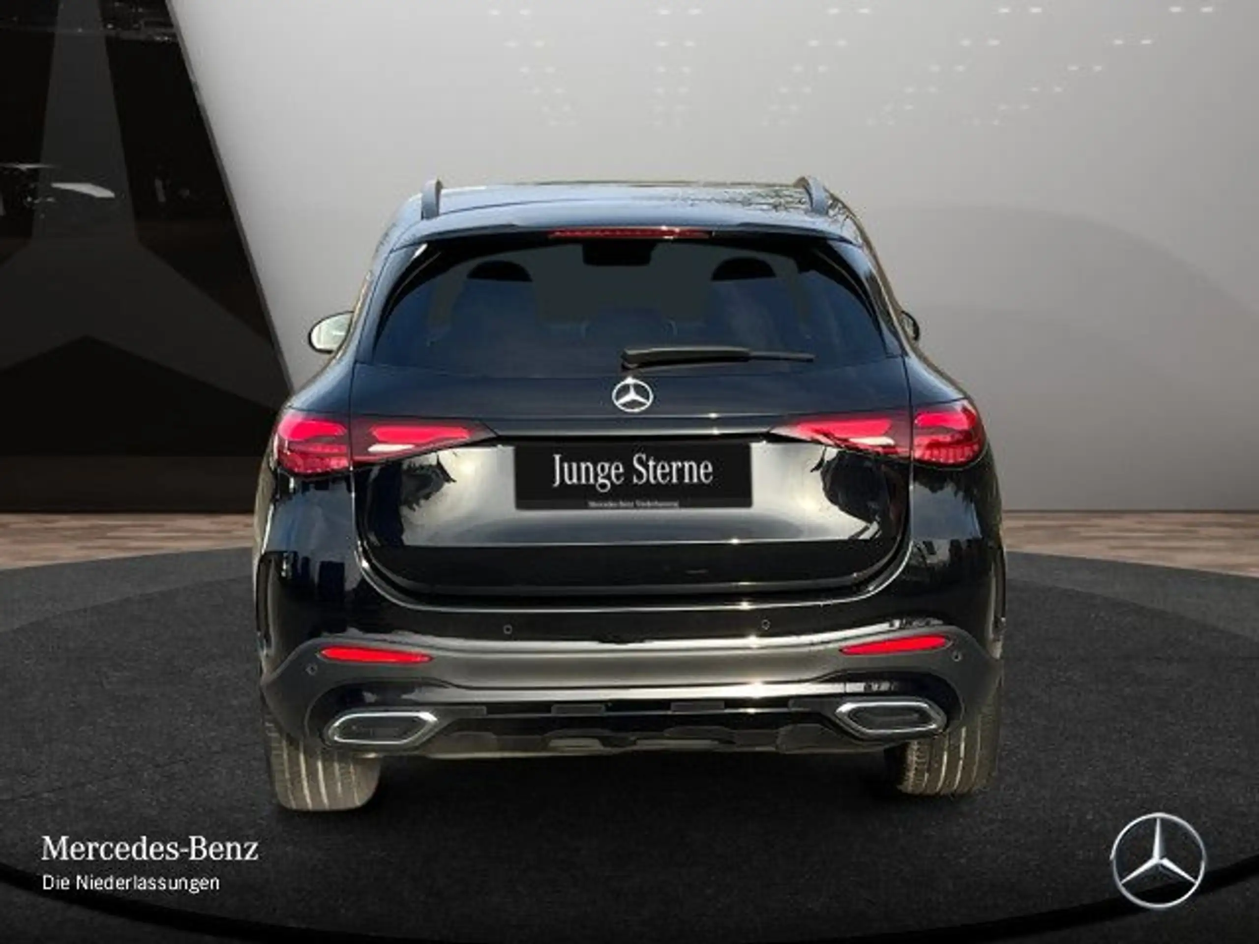 Mercedes-Benz - GLC 220