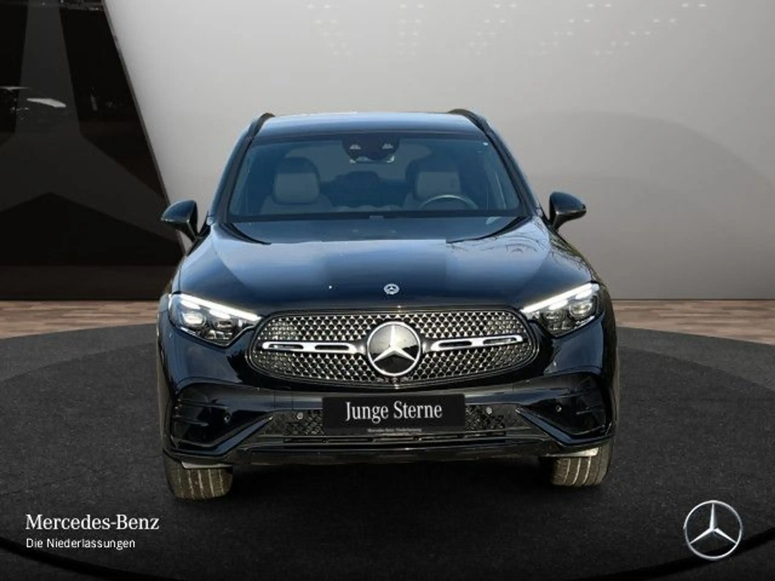 Mercedes-Benz - GLC 220