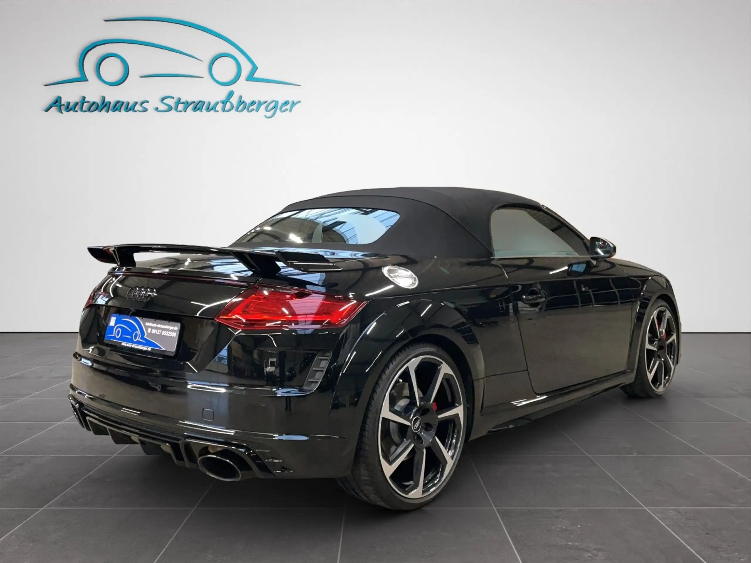 Audi - TT RS