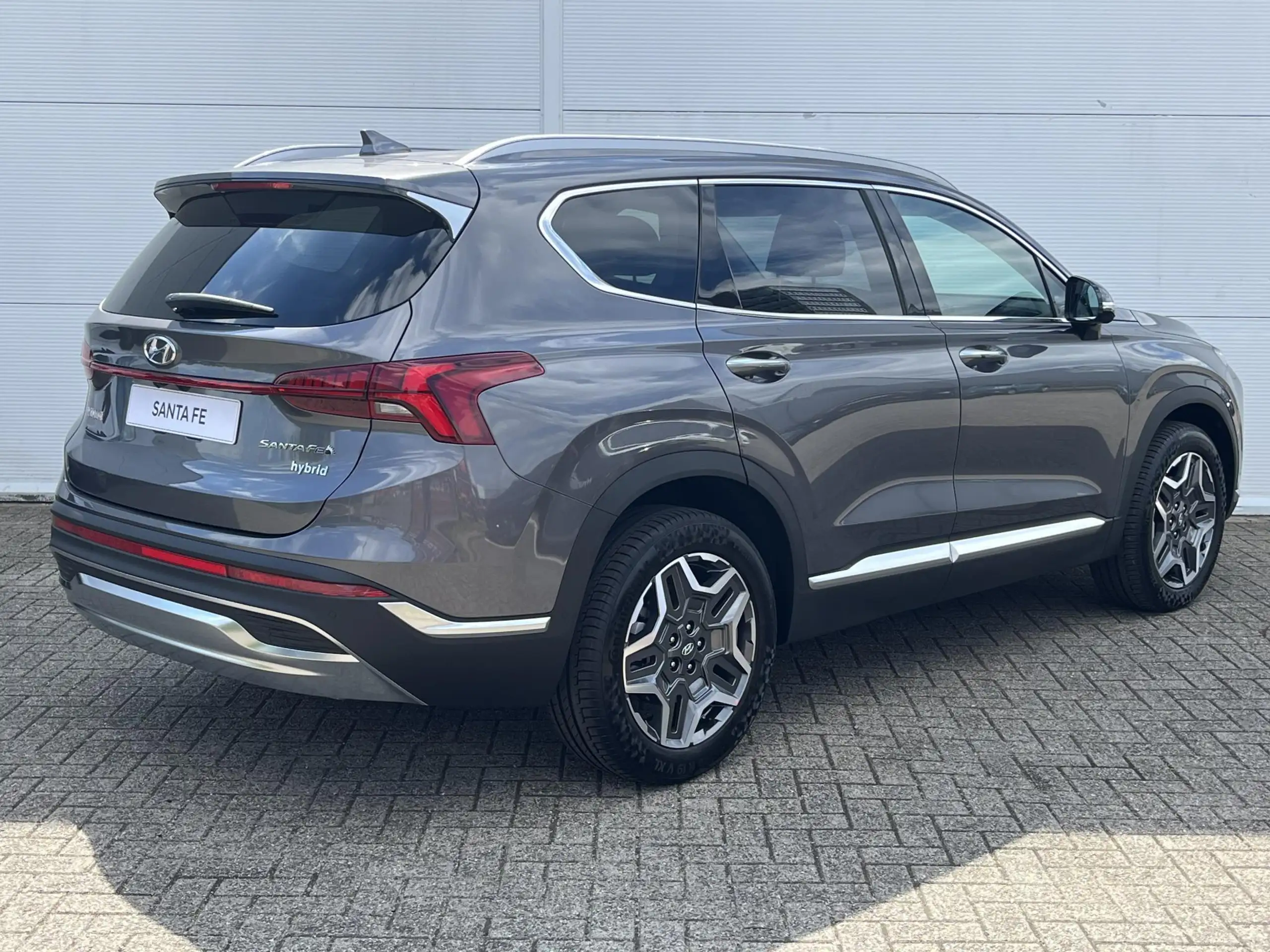 Hyundai - SANTA FE