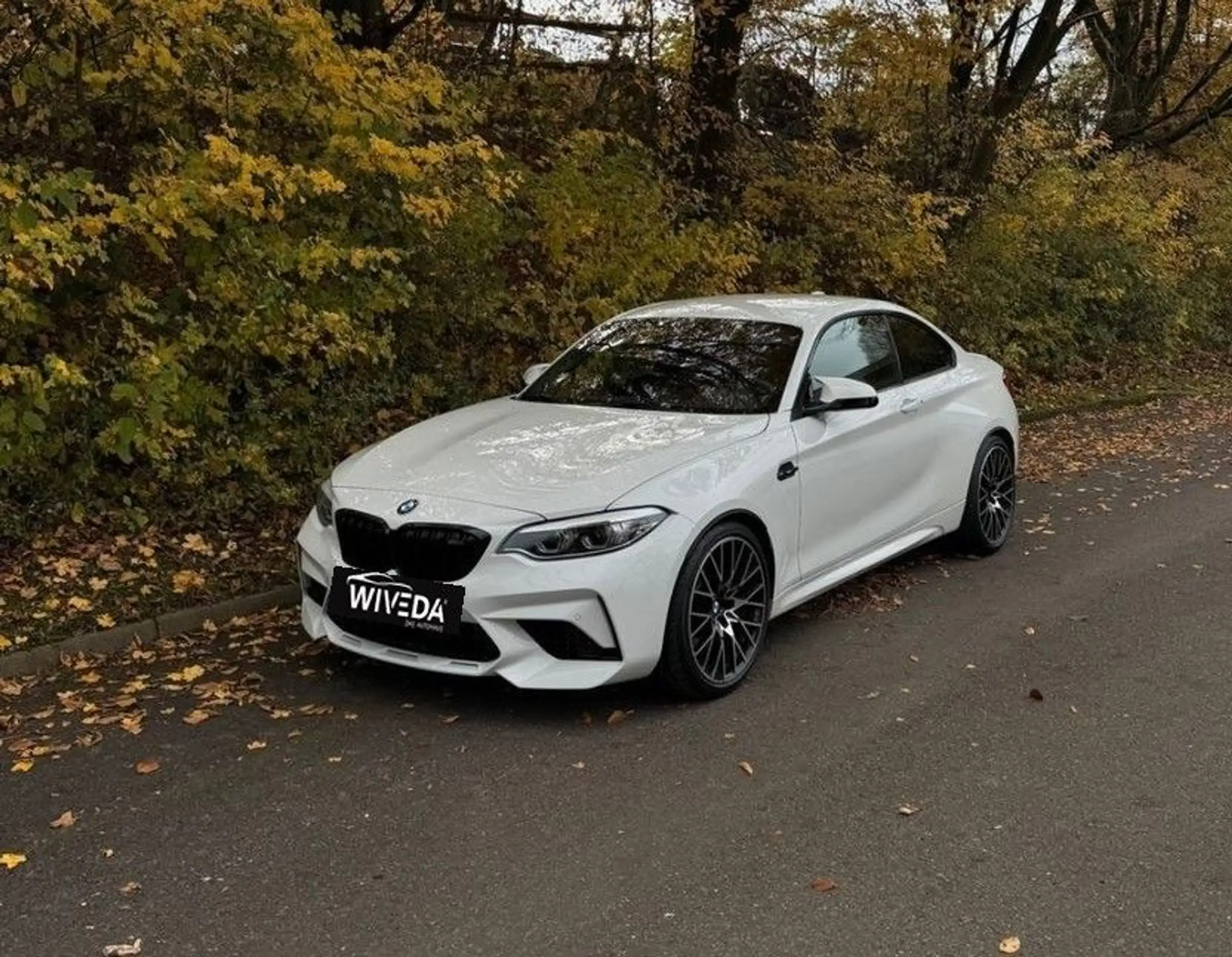 BMW - M2