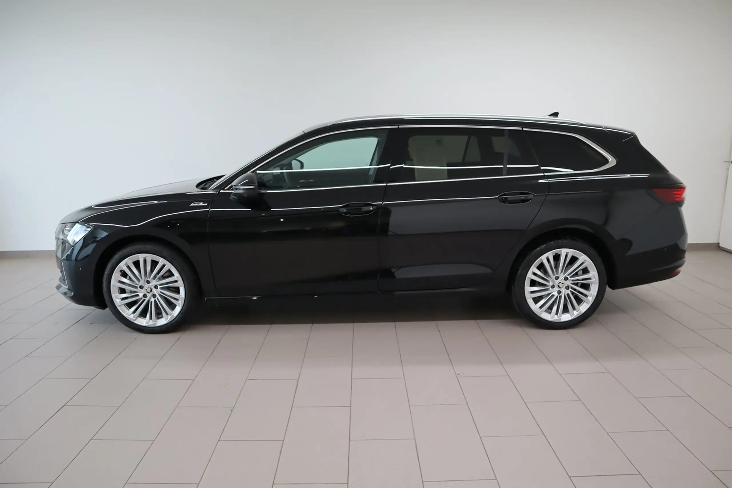 Skoda - Superb