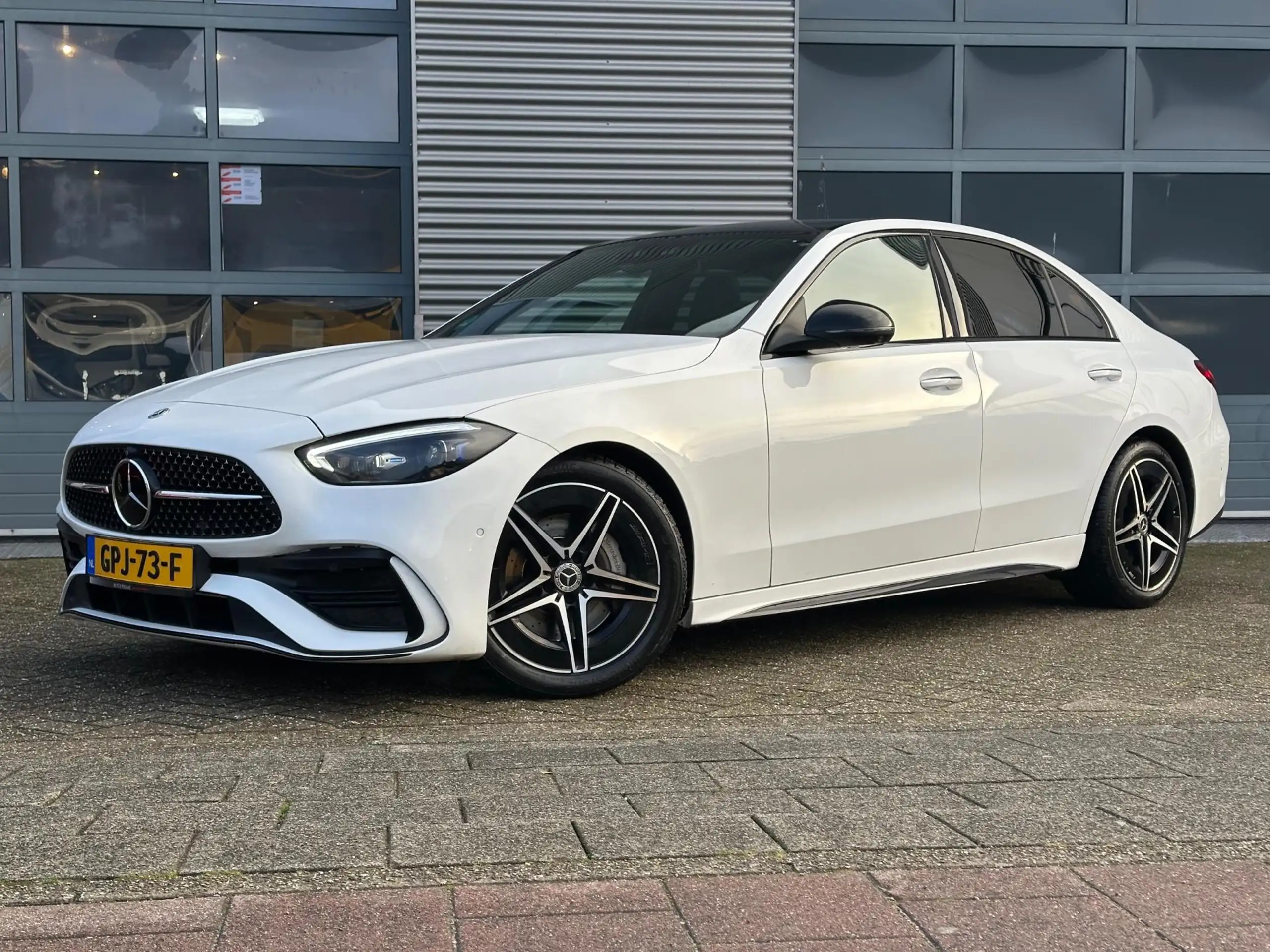 Mercedes-Benz - C 300