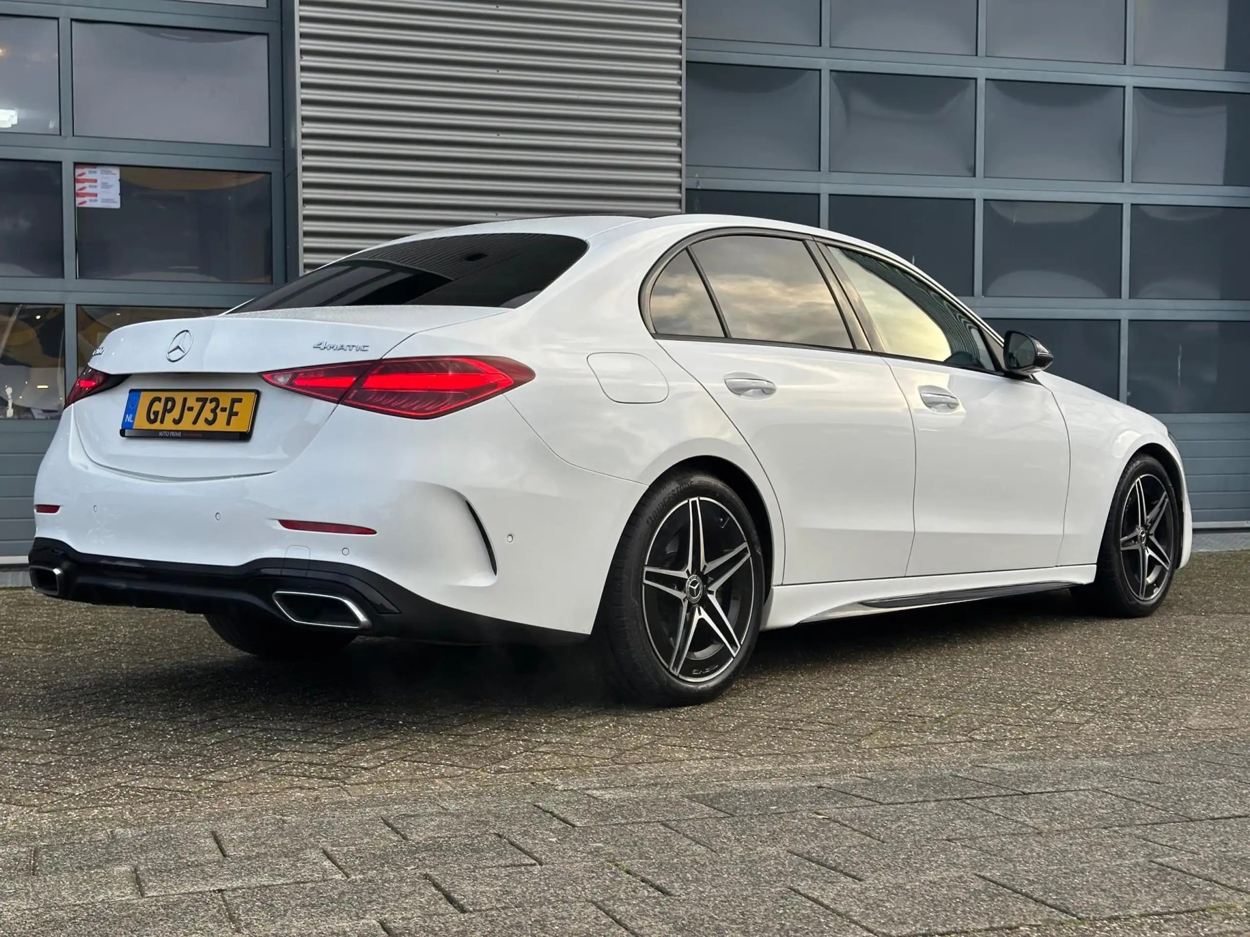 Mercedes-Benz - C 300