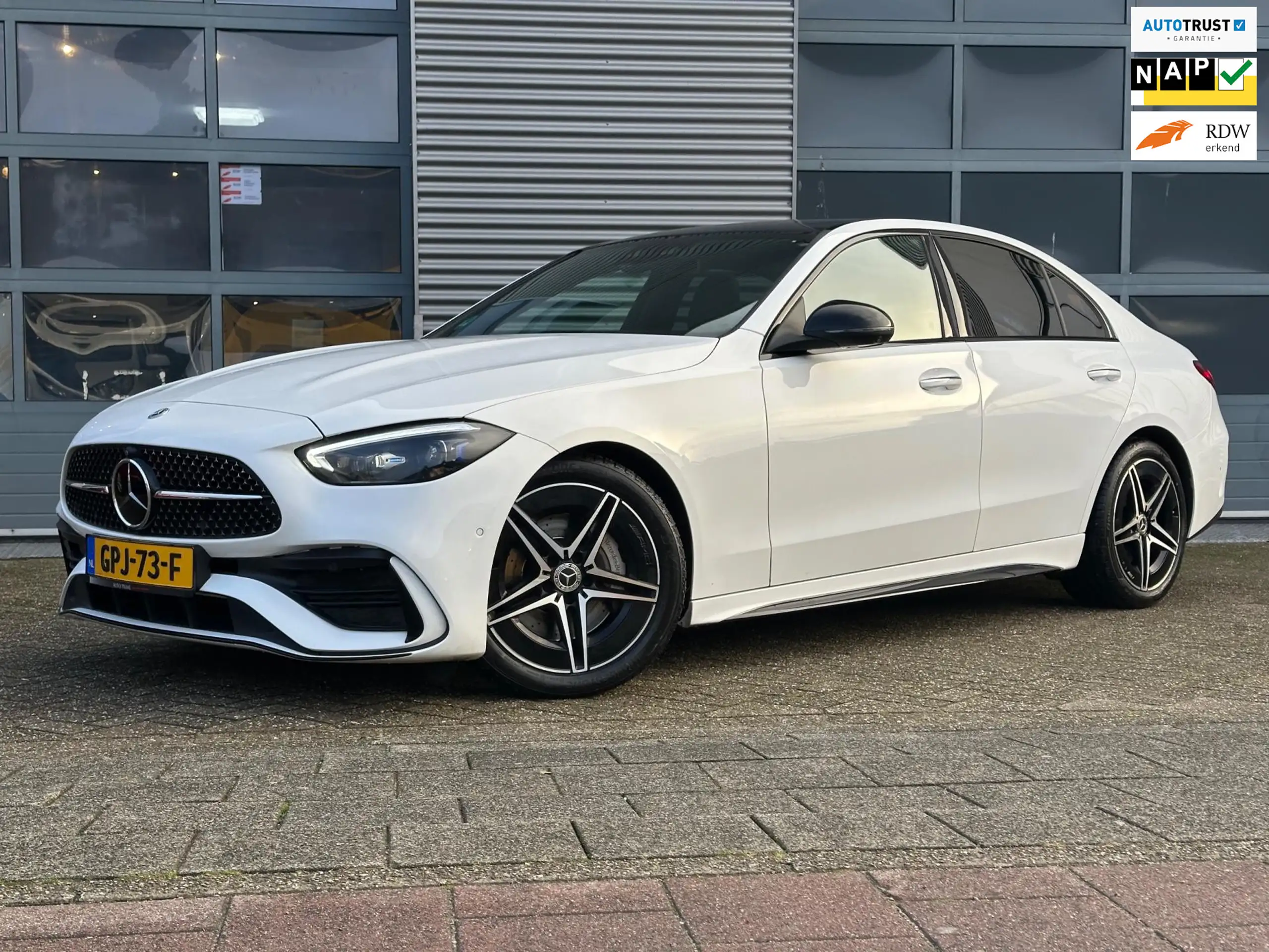 Mercedes-Benz - C 300