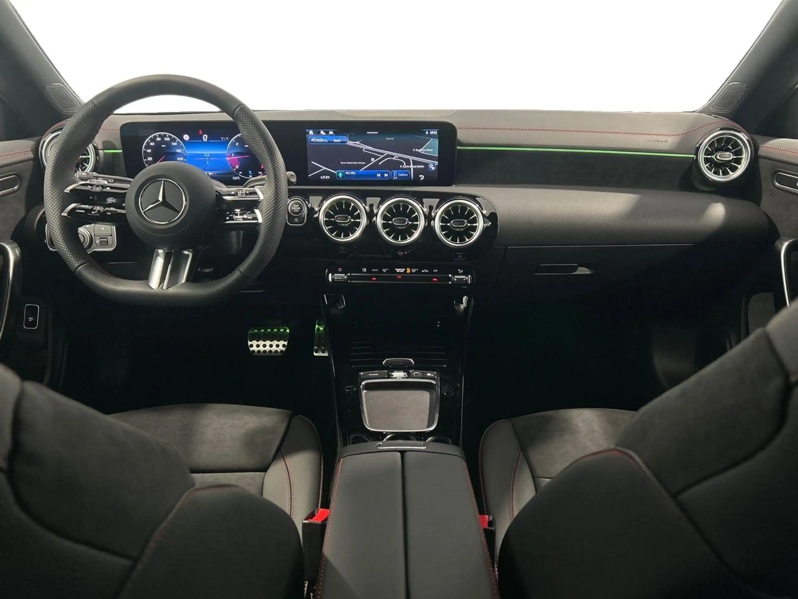 Mercedes-Benz - CLA 180