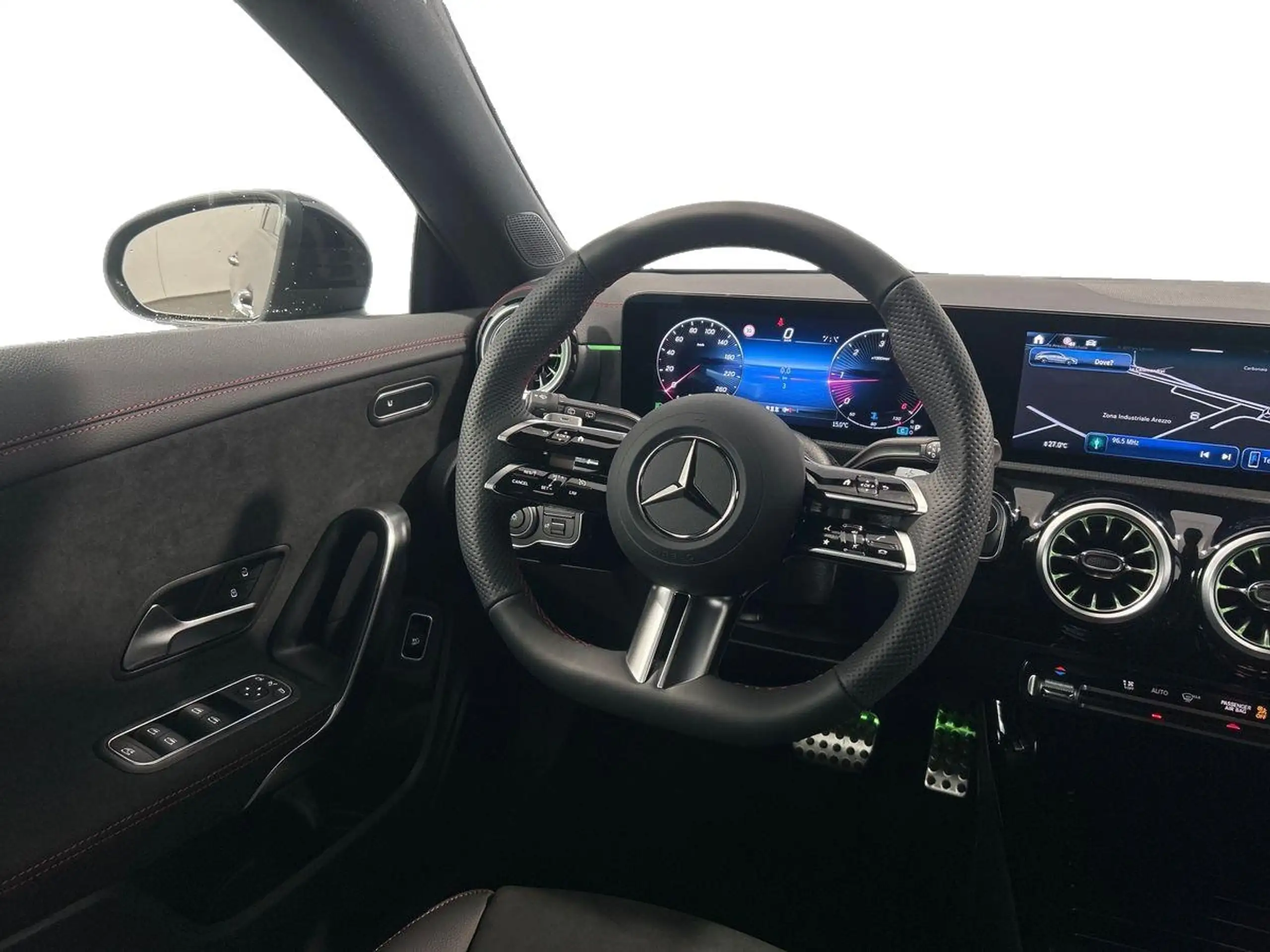 Mercedes-Benz - CLA 180