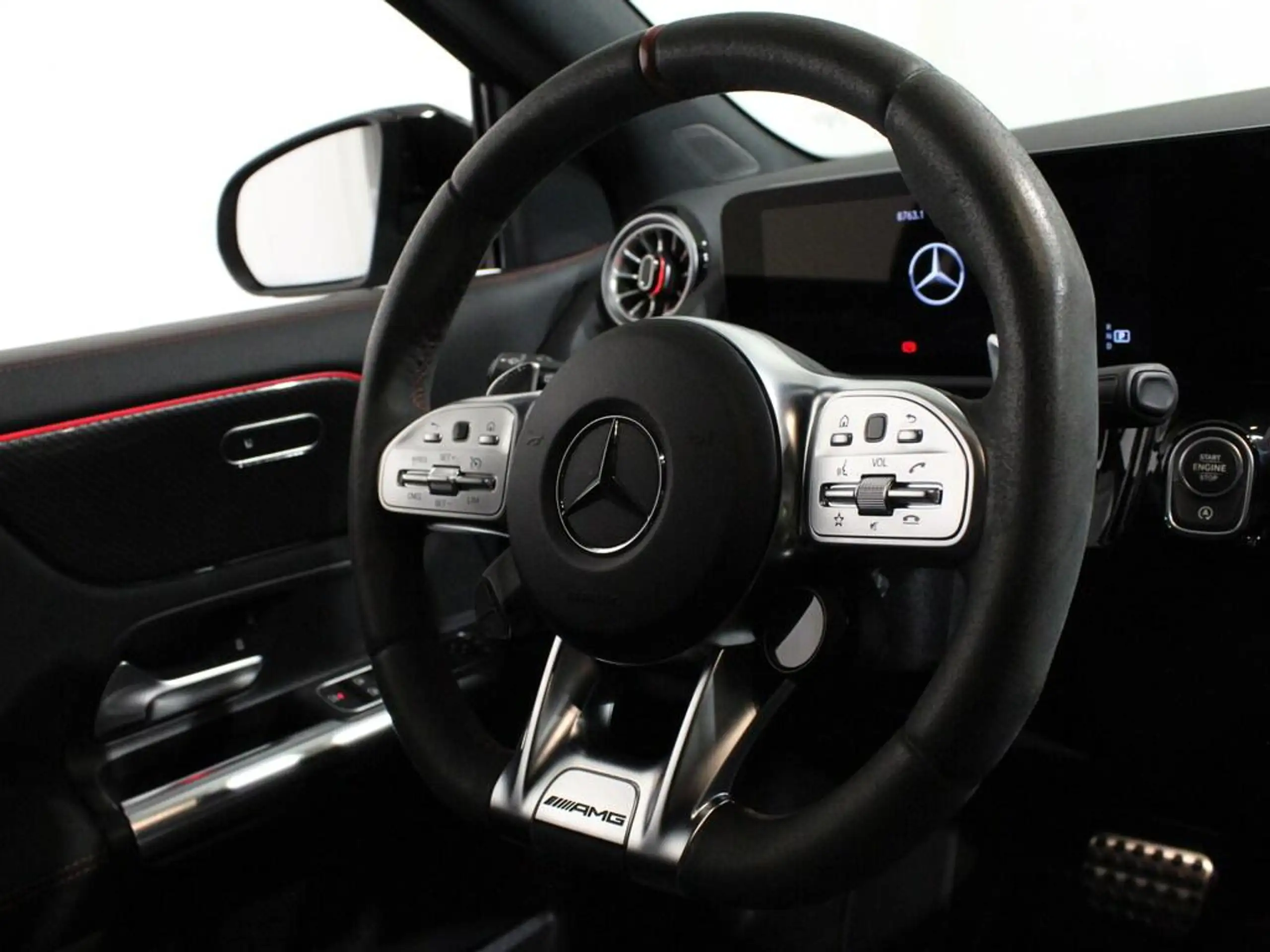 Mercedes-Benz - GLA 45 AMG