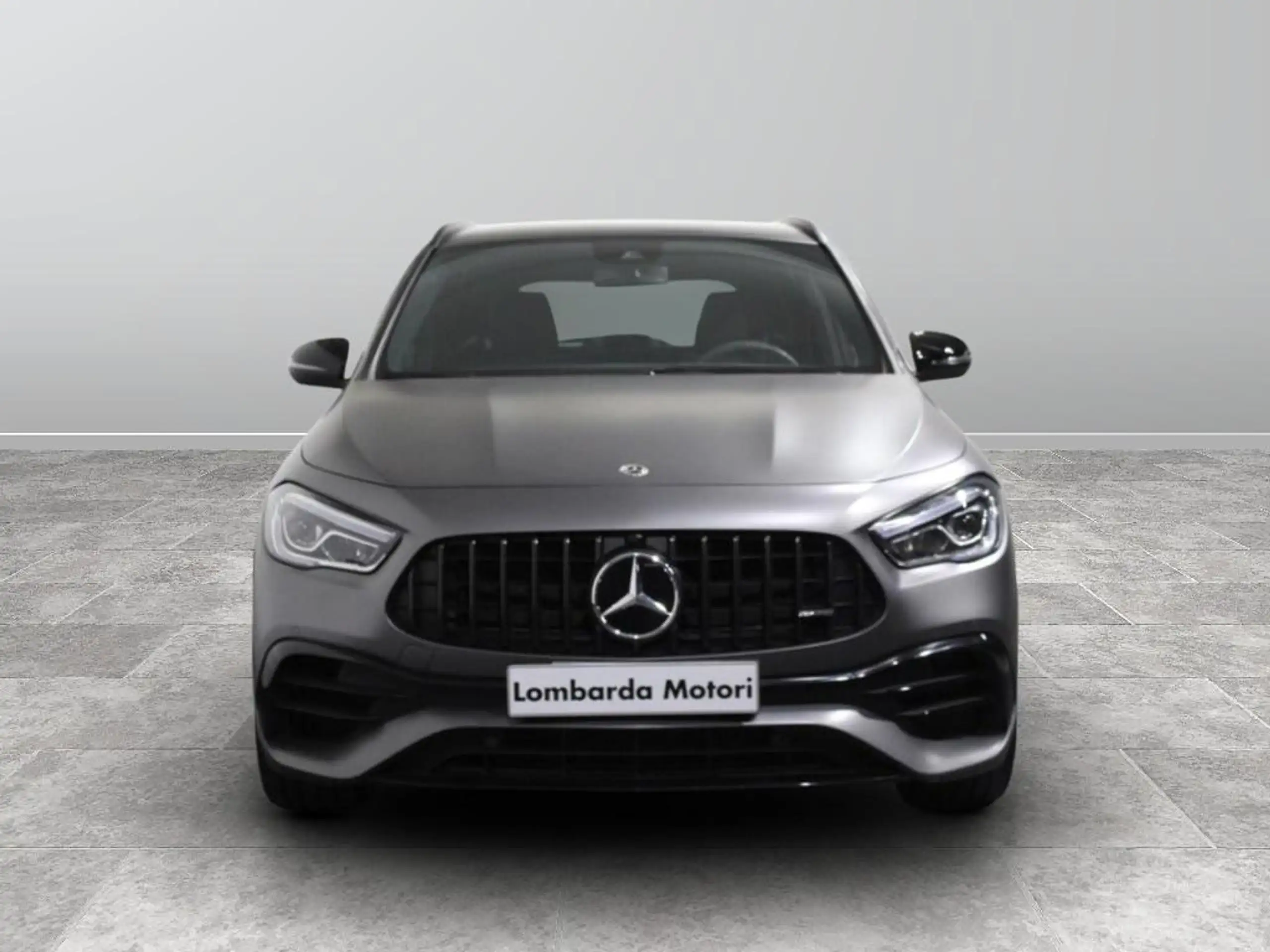 Mercedes-Benz - GLA 45 AMG