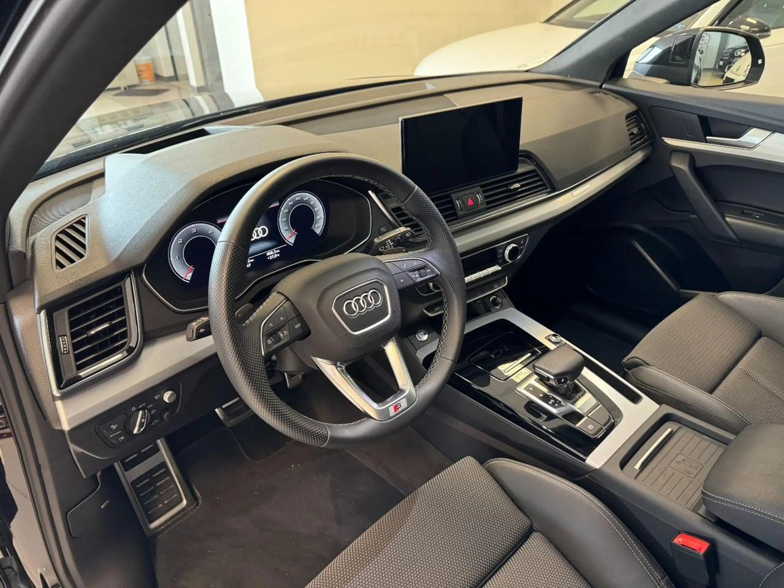 Audi - Q5