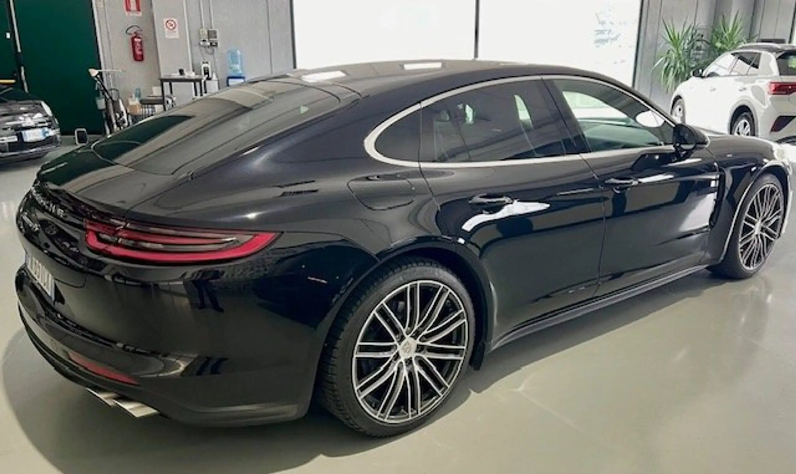 Porsche - Panamera