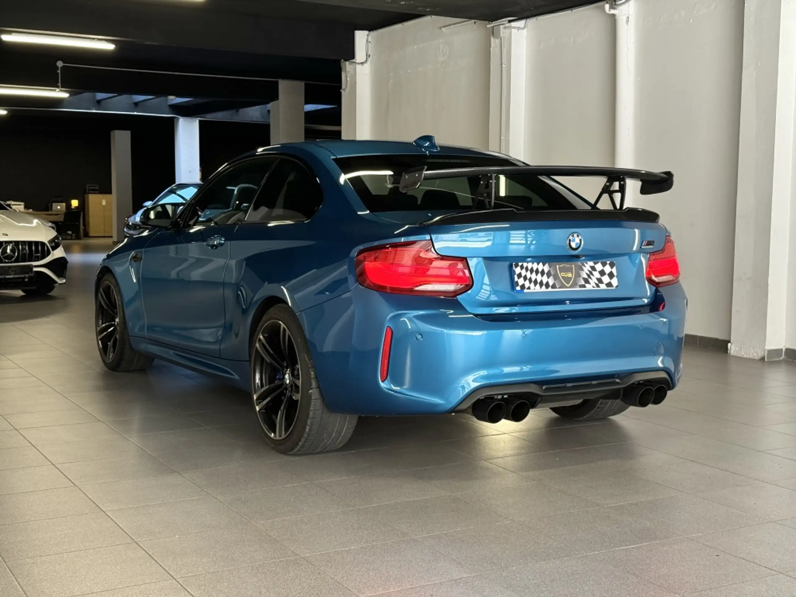 BMW - M2