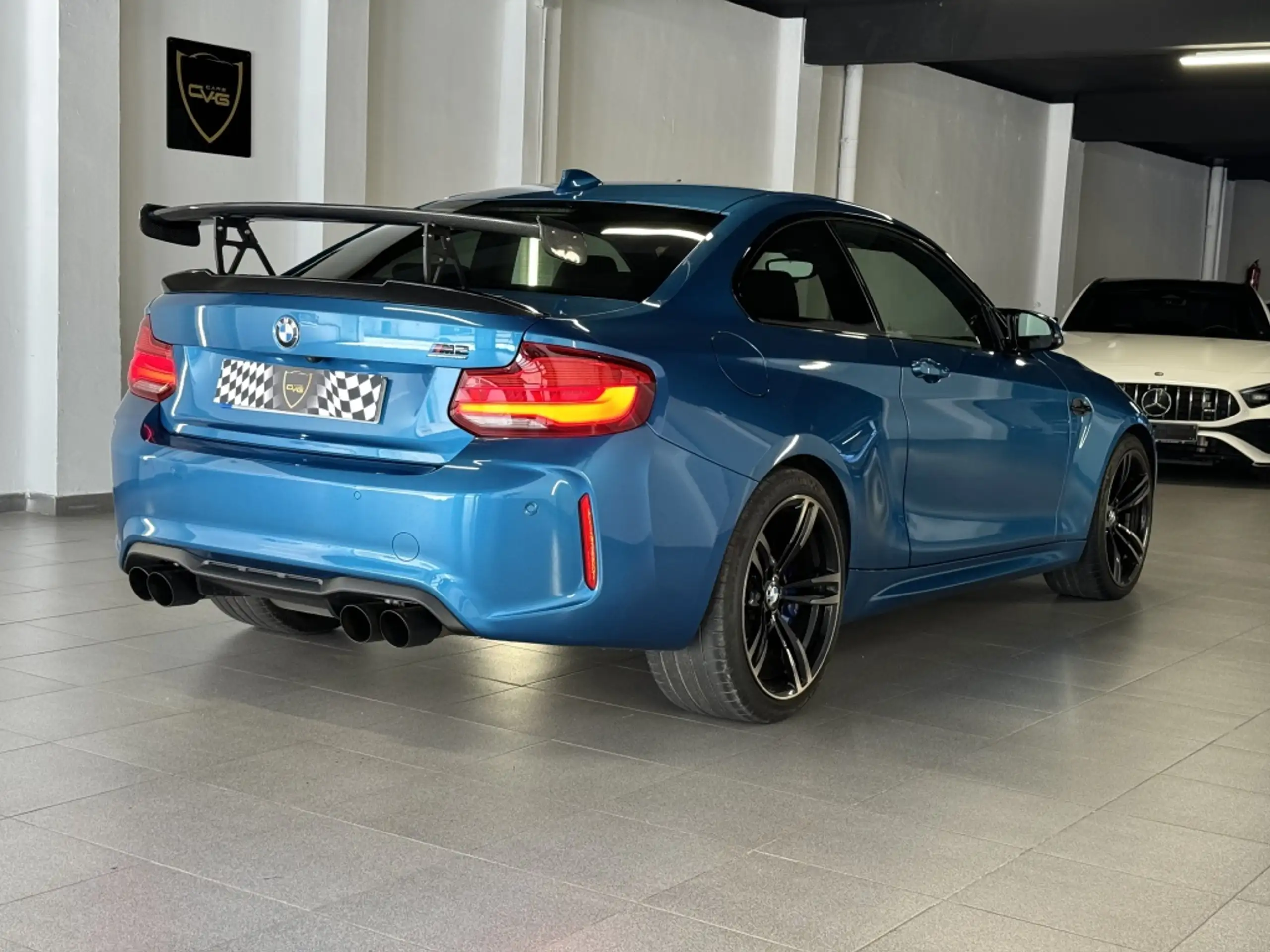 BMW - M2