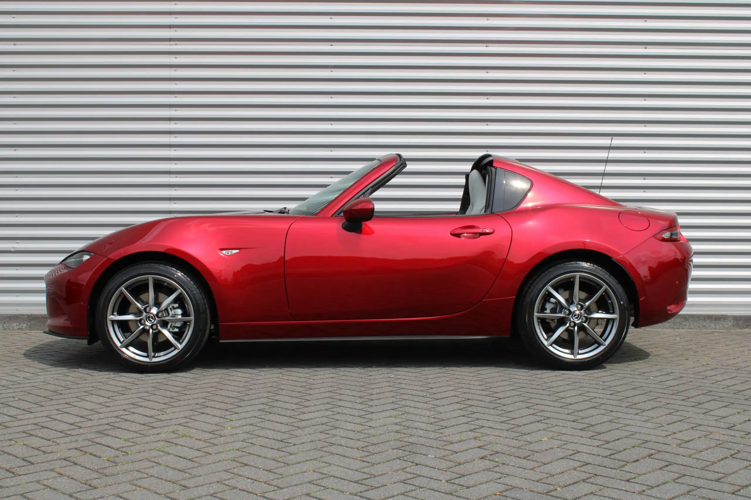 Mazda - MX-5