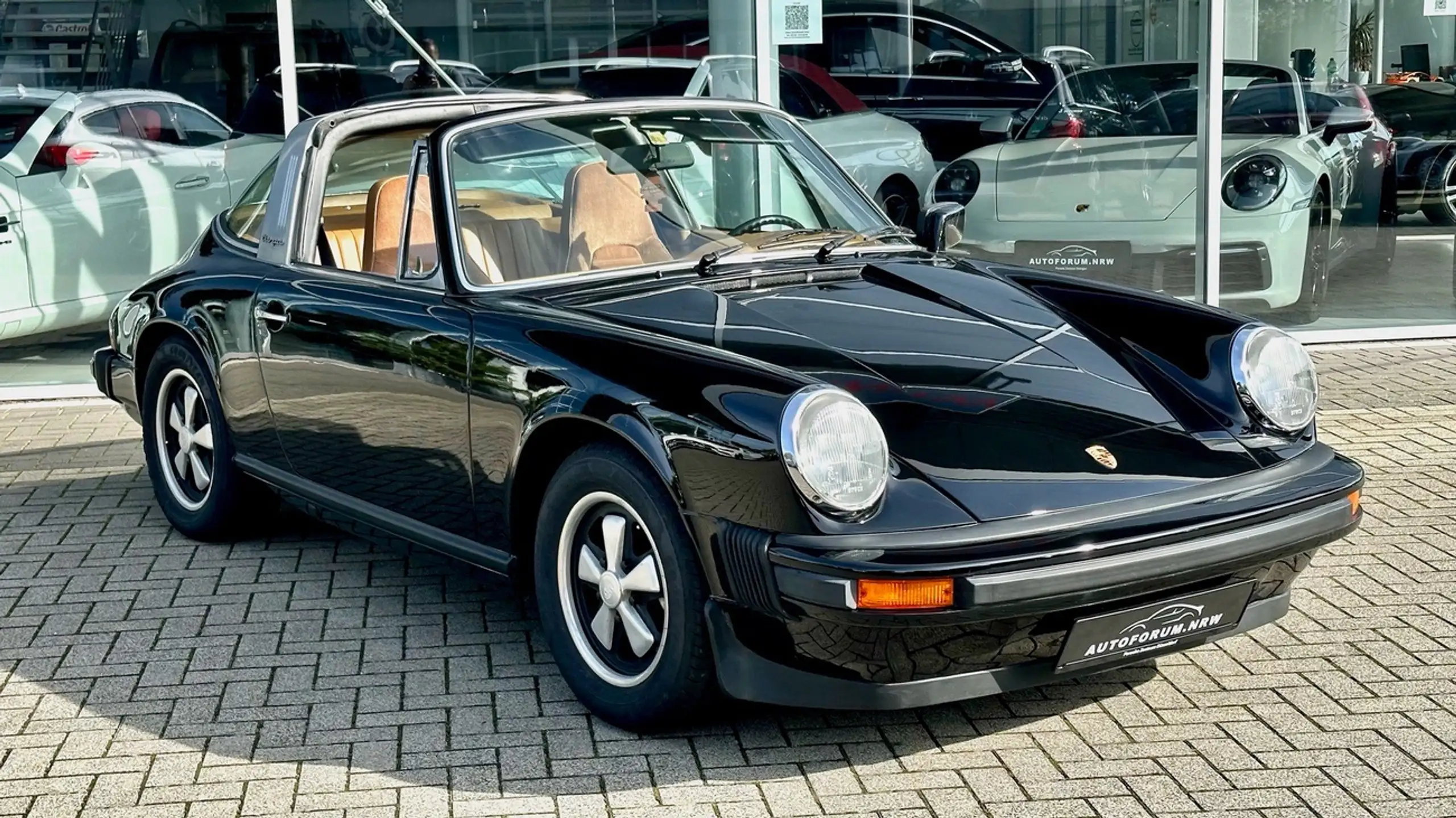 Porsche - 911