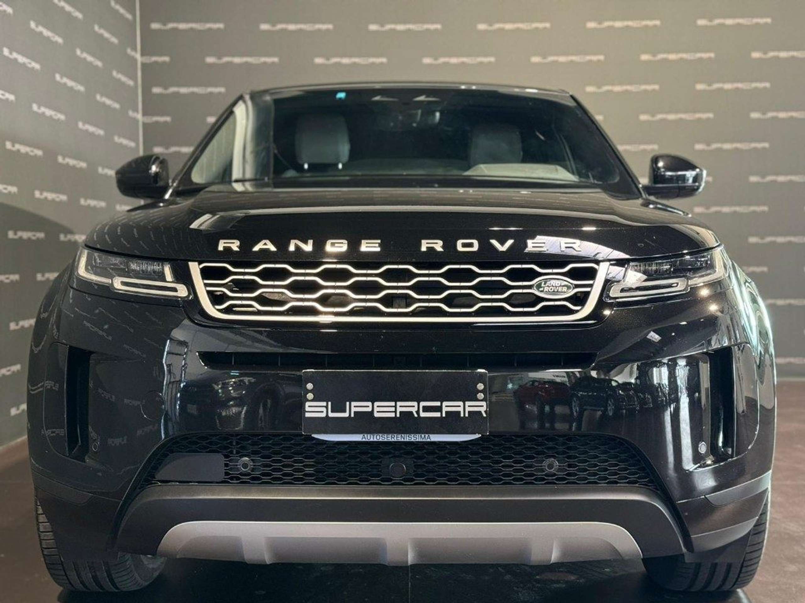 Land Rover - Range Rover Evoque