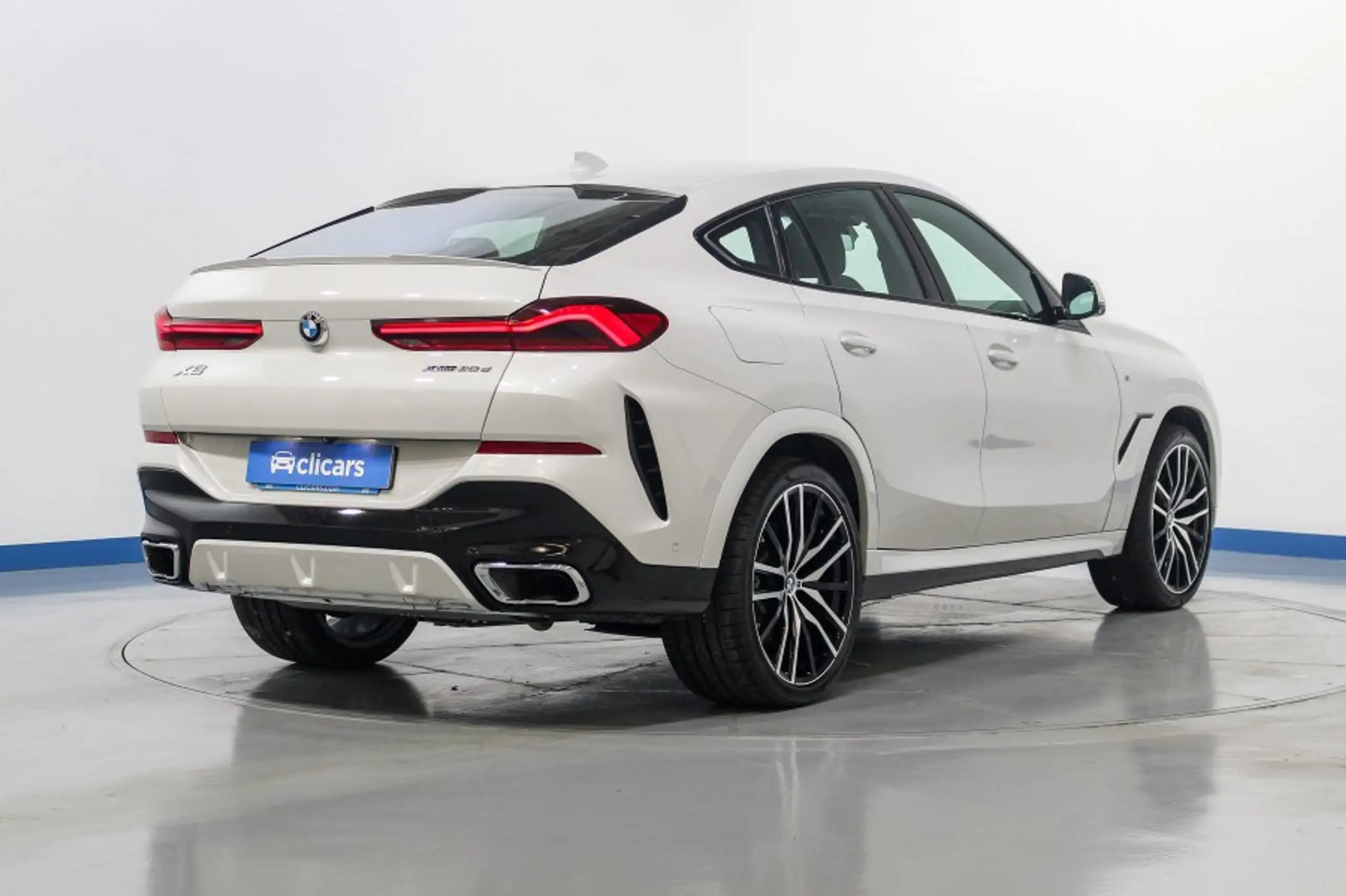 BMW - X6