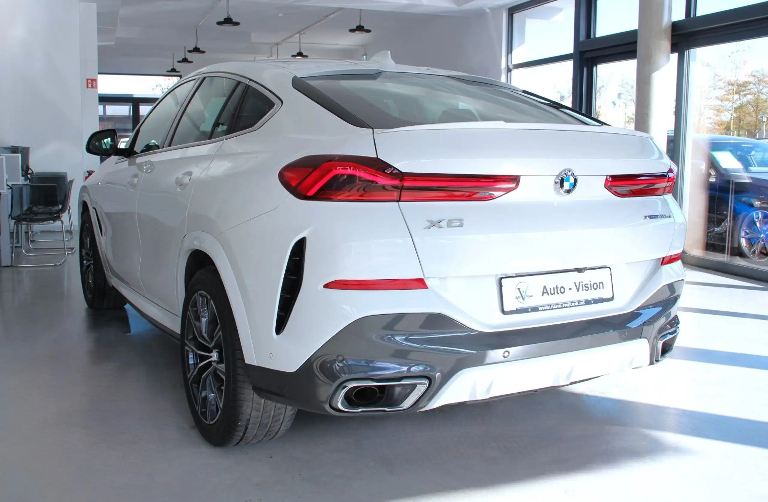 BMW - X6